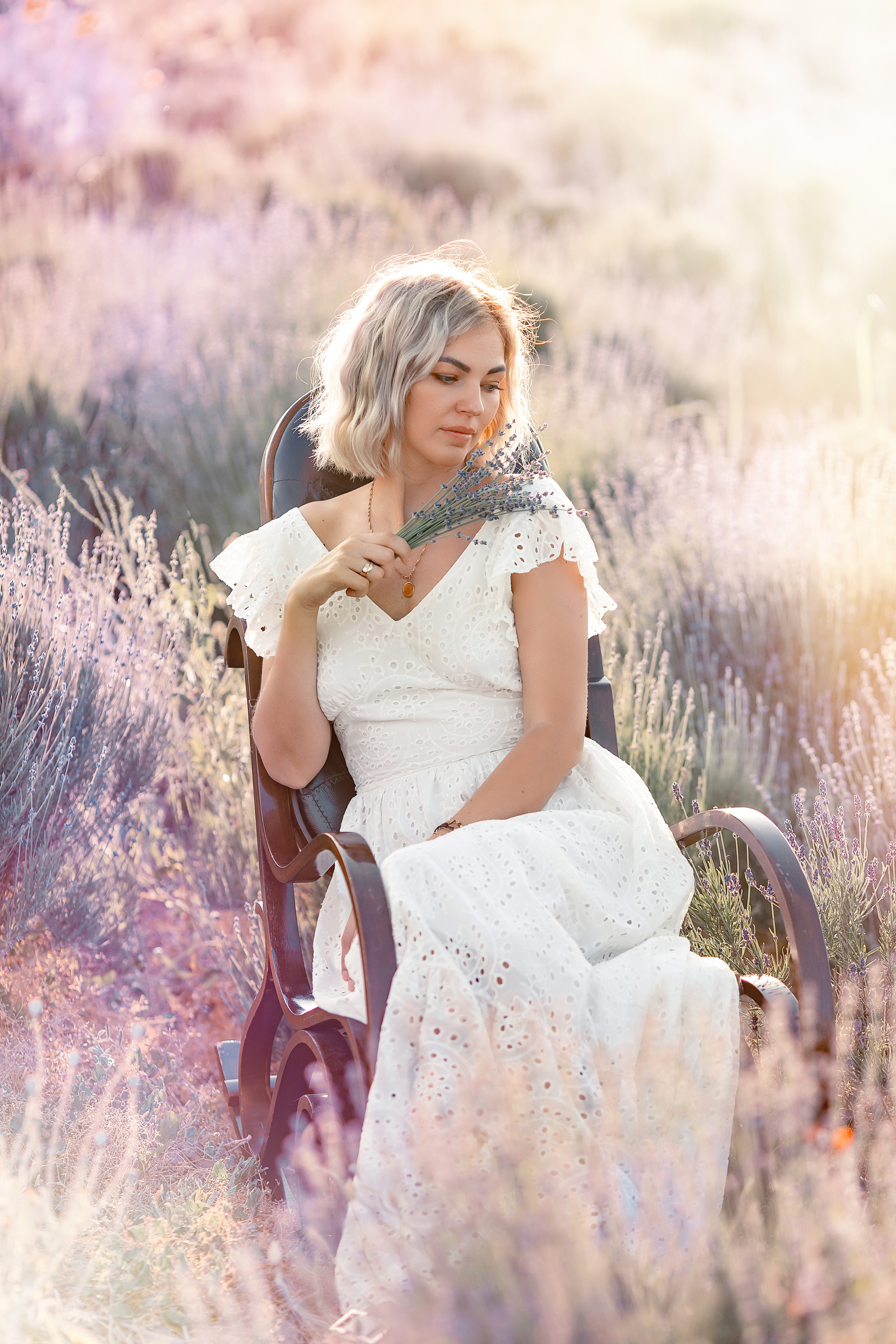 Яркая фотосессия в лаванде. Художественный фотограф Анапа Александра Долбикова