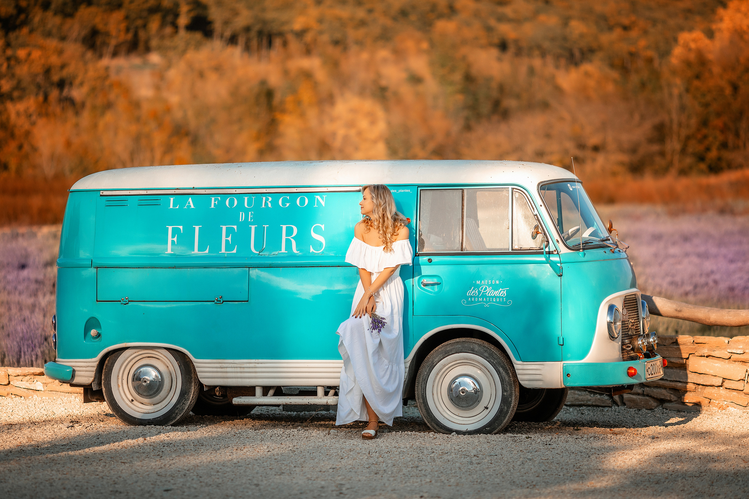 Яркая фотосессия в лаванде. Художественный фотограф Анапа Александра Долбикова