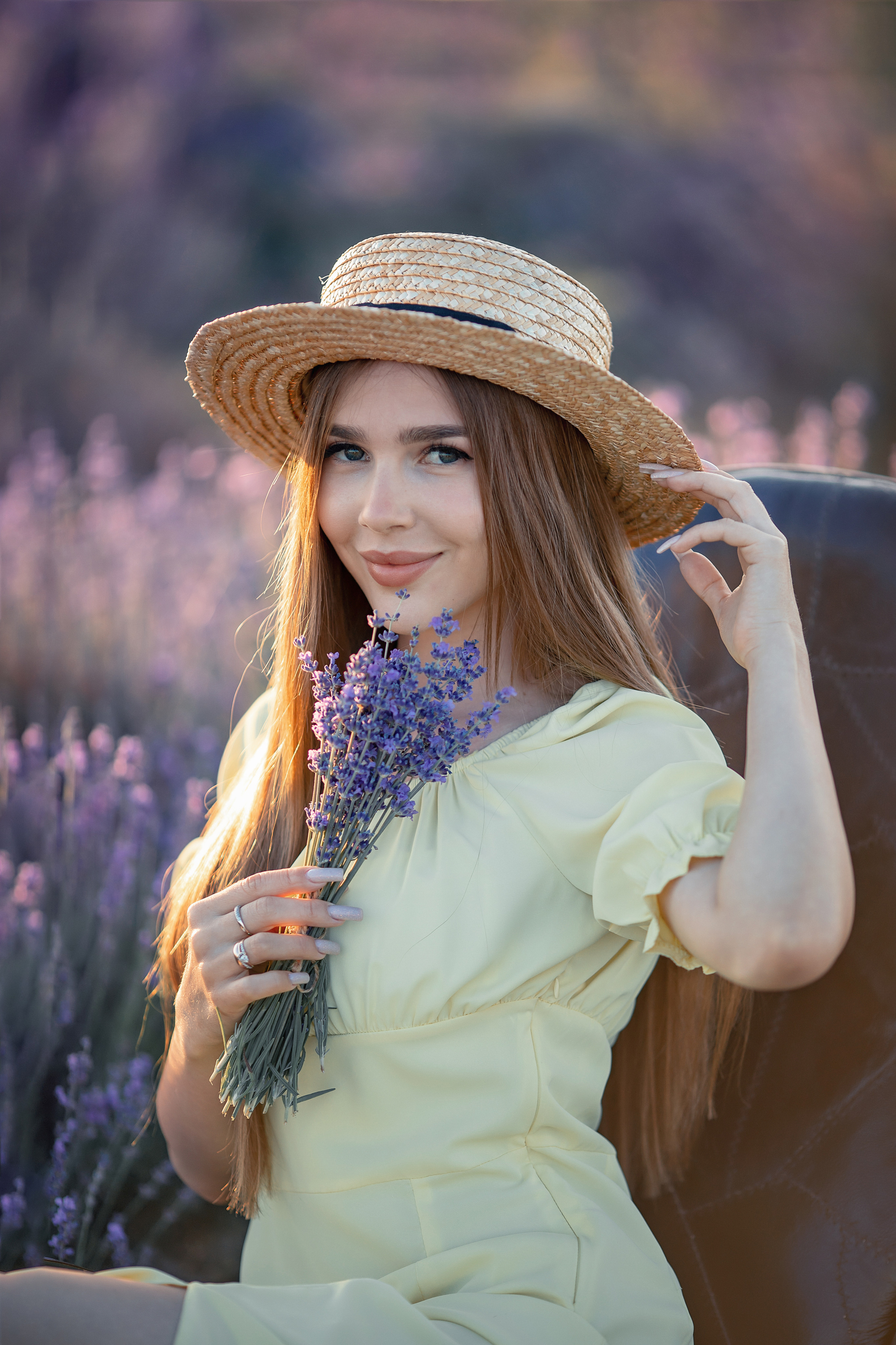 Яркая фотосессия в лаванде. Художественный фотограф Анапа Александра Долбикова