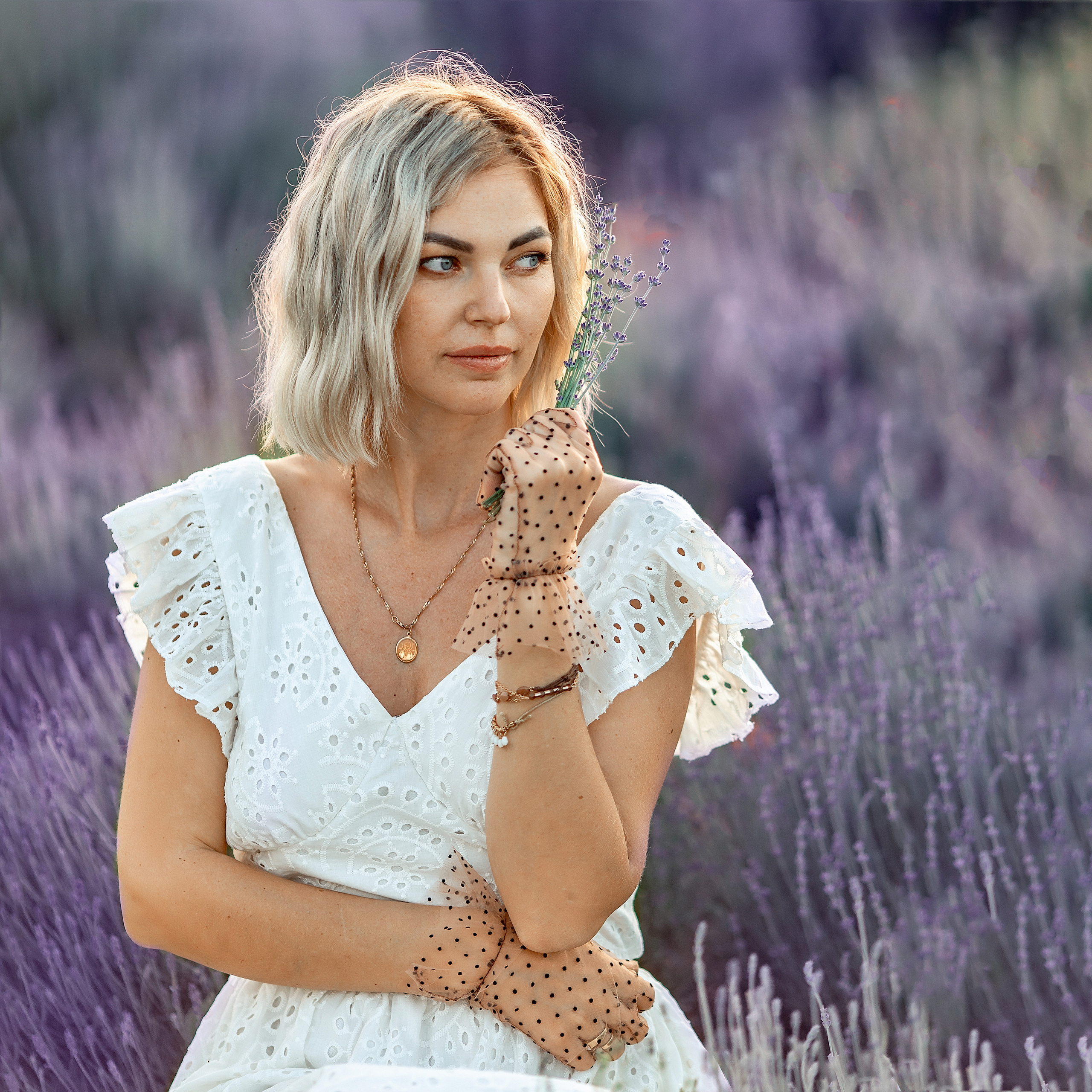 Яркая фотосессия в лаванде. Художественный фотограф Анапа Александра Долбикова