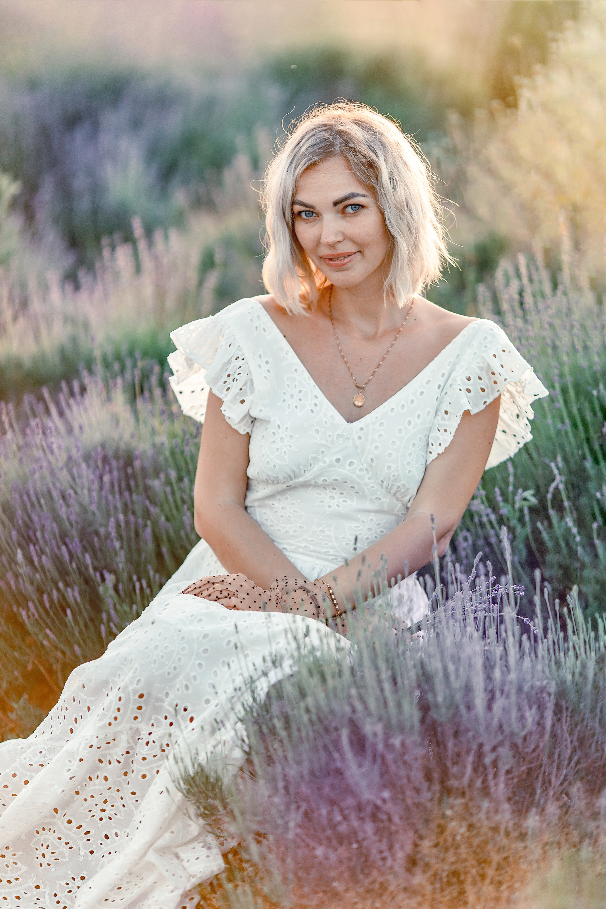 Яркая фотосессия в лаванде. Художественный фотограф Анапа Александра Долбикова