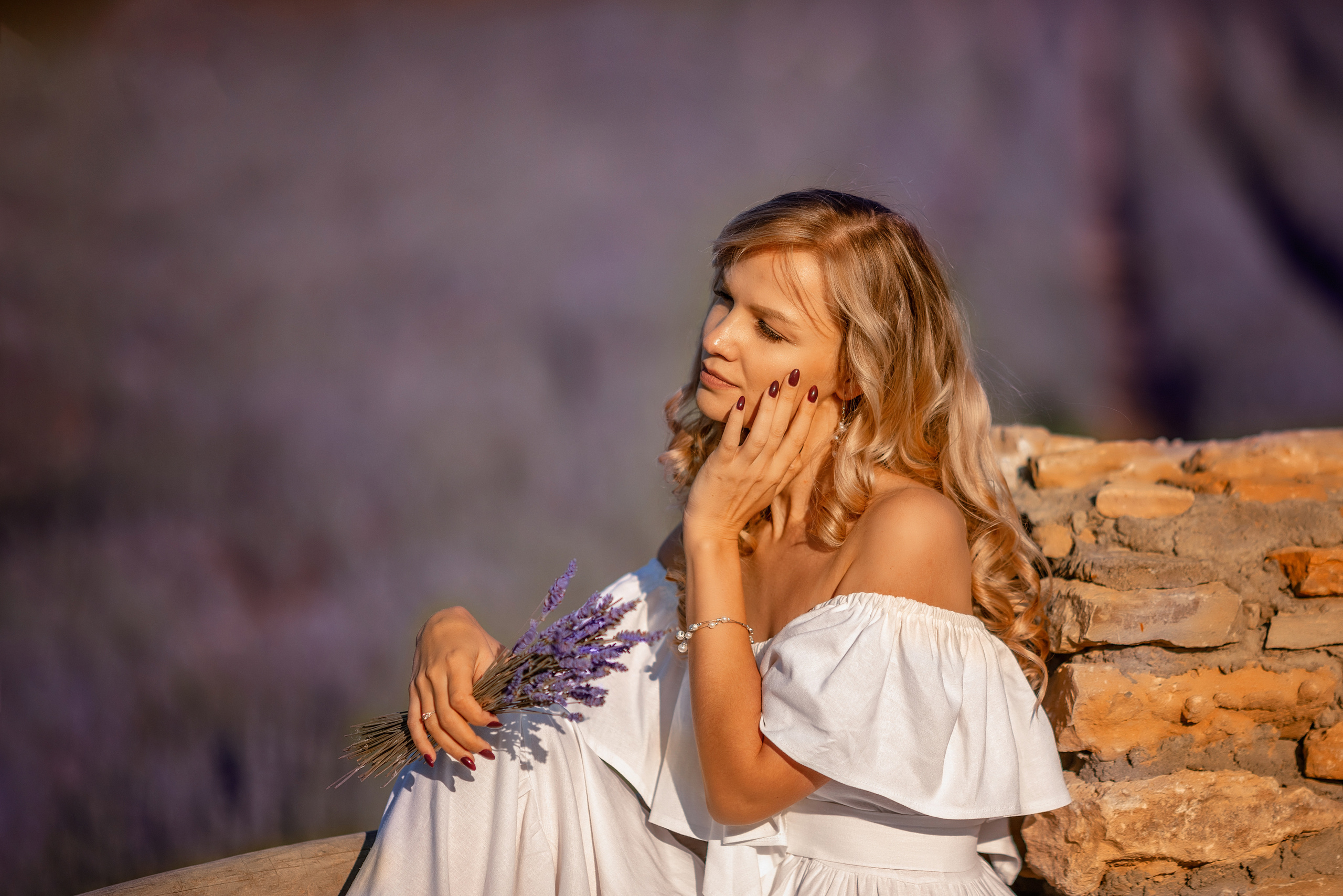 Яркая фотосессия в лаванде. Художественный фотограф Анапа Александра Долбикова