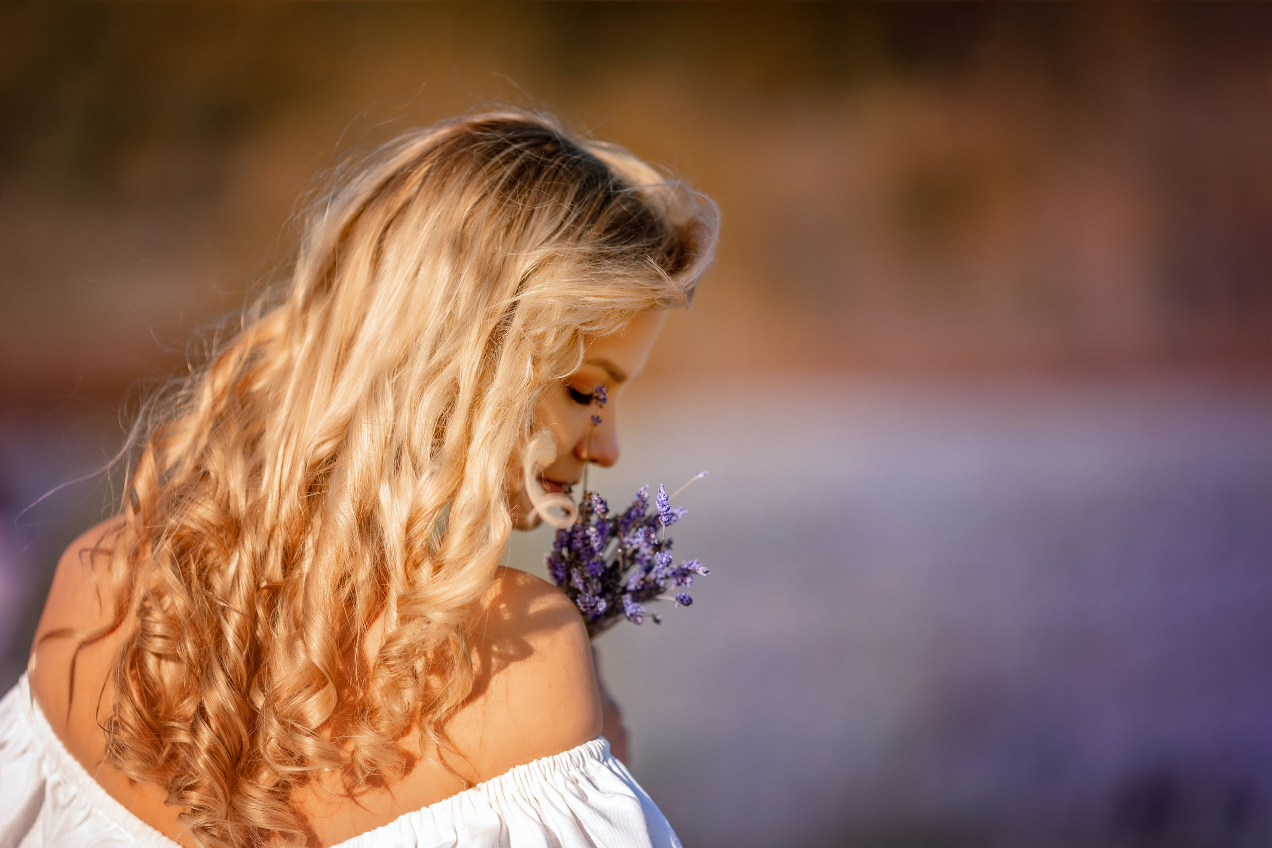 Яркая фотосессия в лаванде. Художественный фотограф Анапа Александра Долбикова