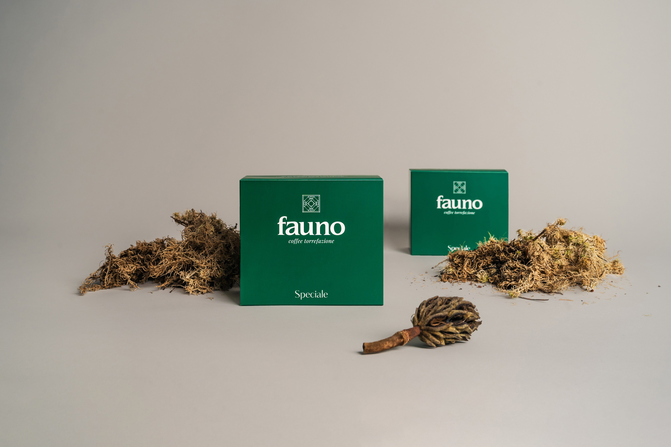 Предметная фотосъёмка для кофейной компании Fauno. Фотограф Илья К. в Москве