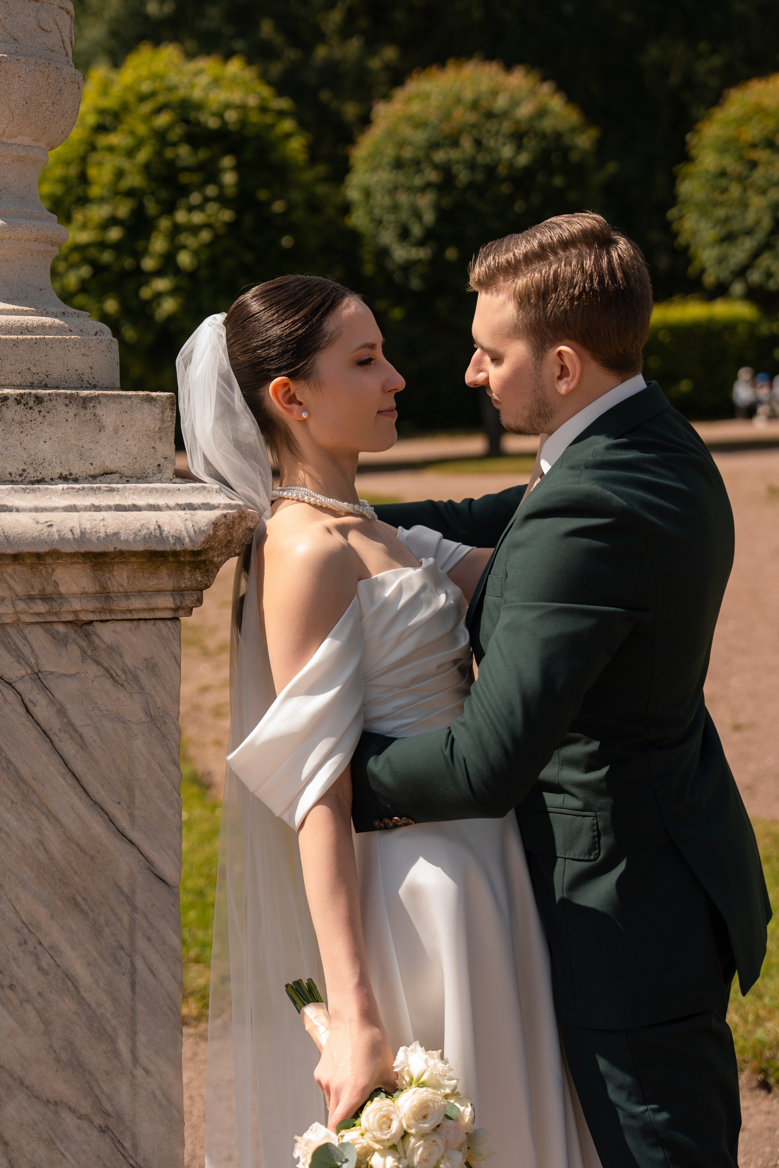 Влад и Илина в Кусково. Свадебный фотограф в Москве Анна Полушина