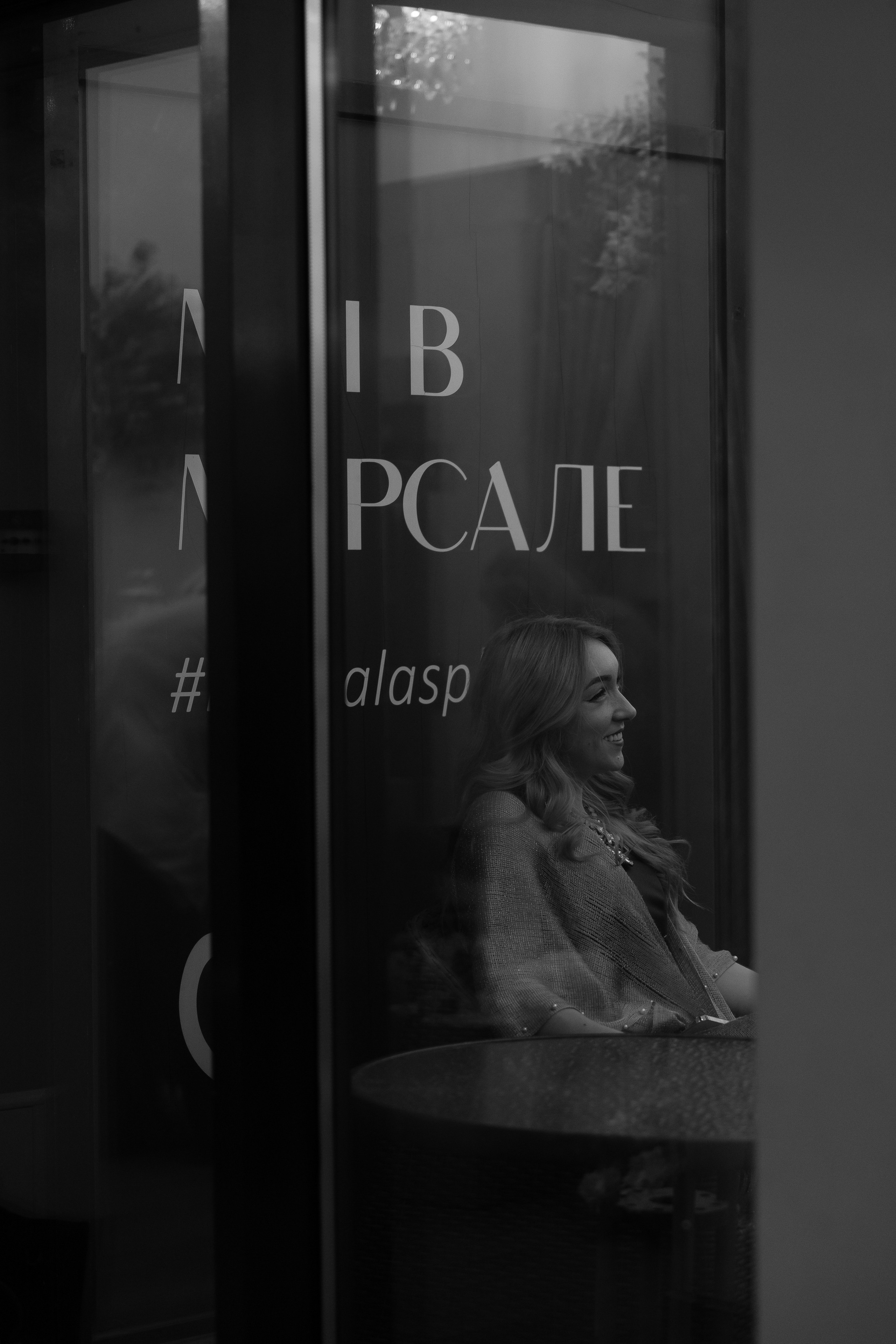 Серая кошка и рыжий кот. Свадебный и семейный фотограф Арина Кулёва