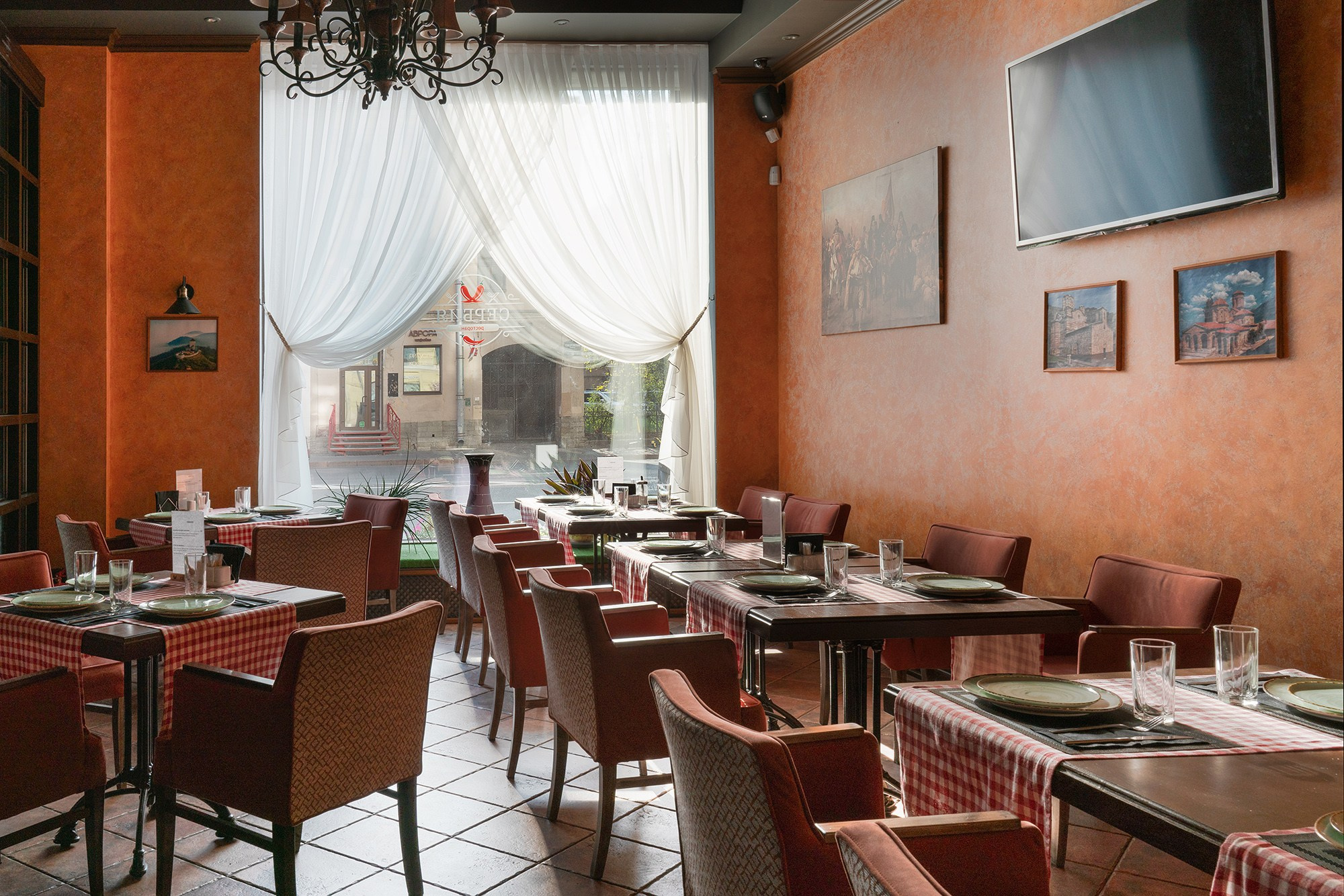 интерьер кафе сербия