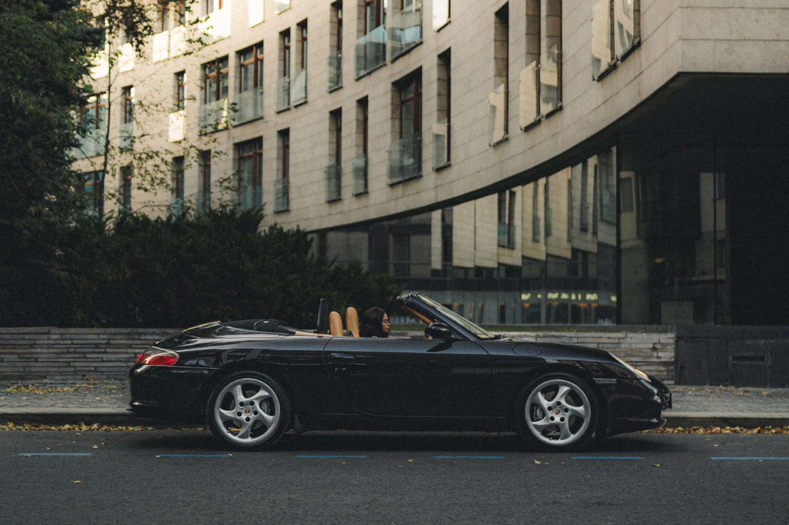 Porsche Carrera 4 Cabriolet x Elina. Фотограф Илья К. в Москве
