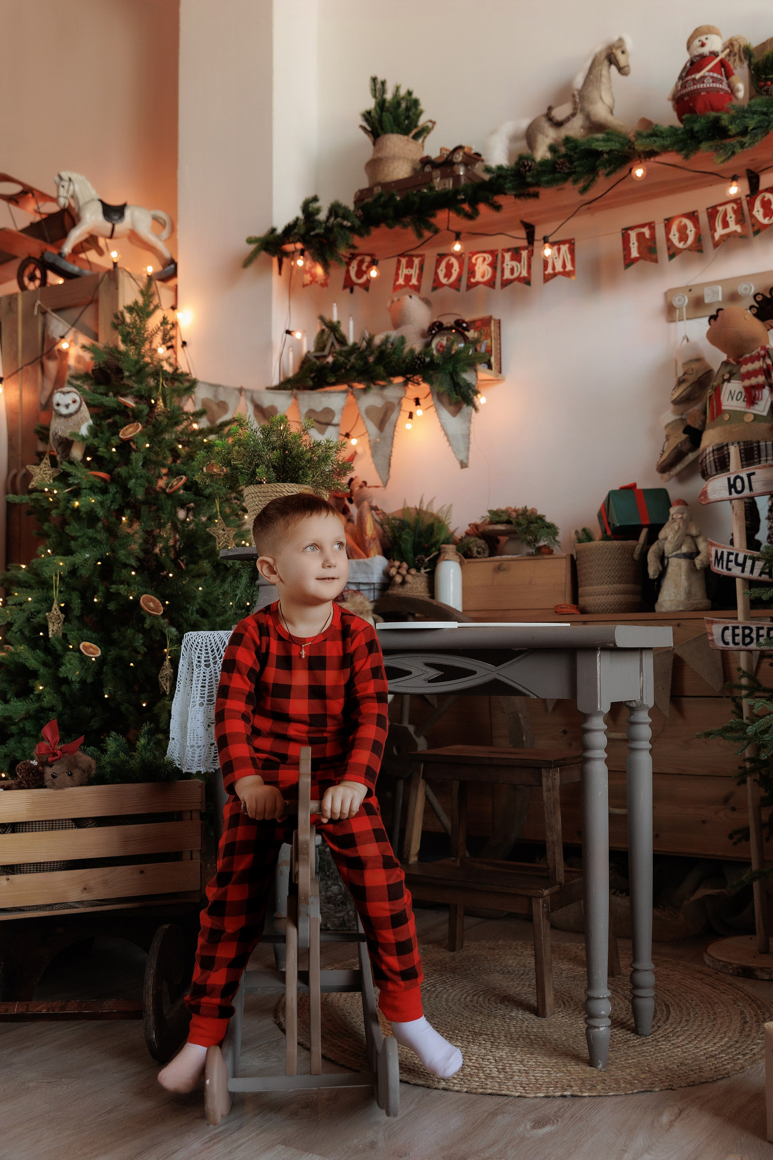 Татьяна с семьей. Фотограф женского портрета, беременности и материнства Харькова Елена