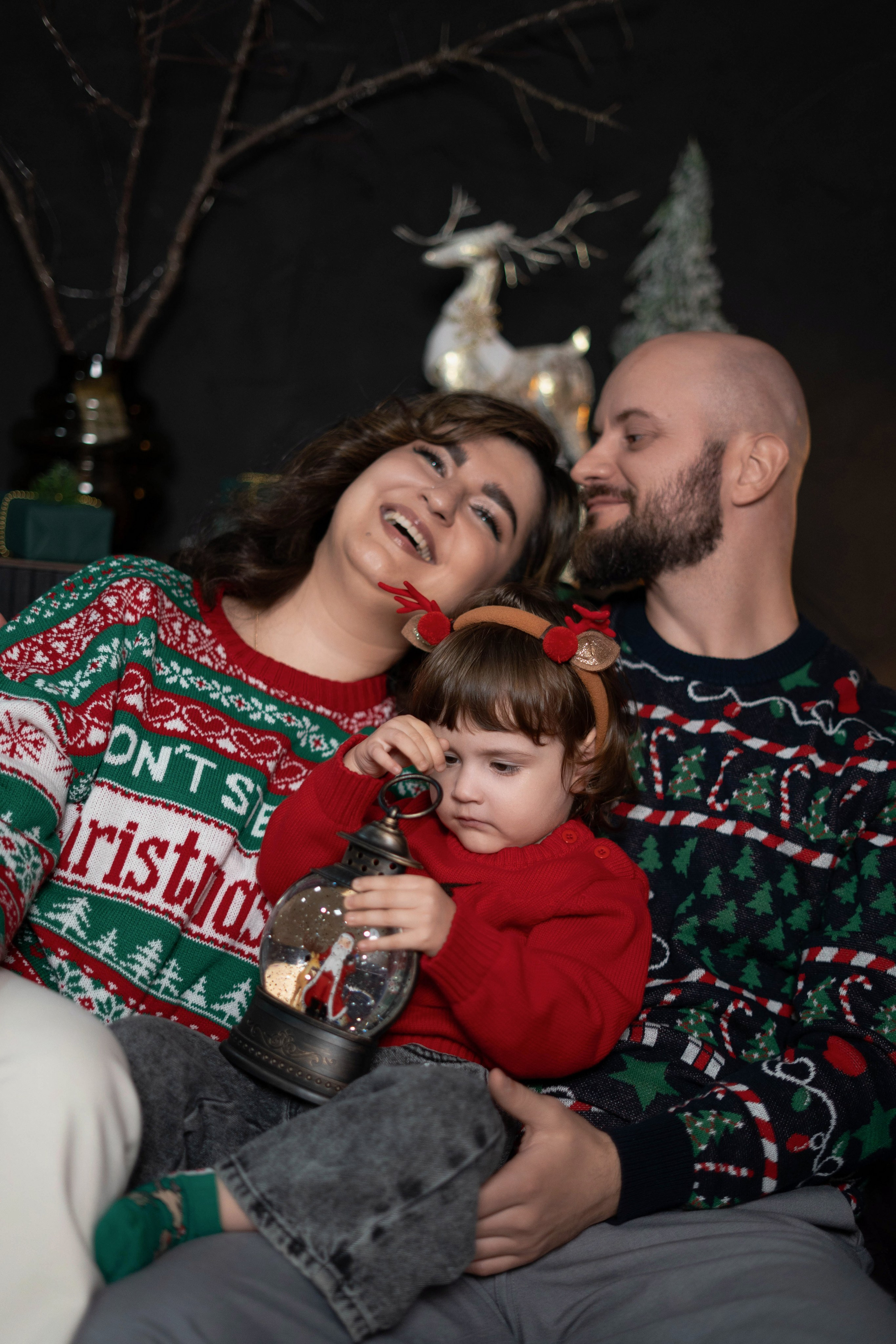 Семейная съемка в новогоднем интерьере. Профессиональный Фотограф в Сочи Марина Ситкина
