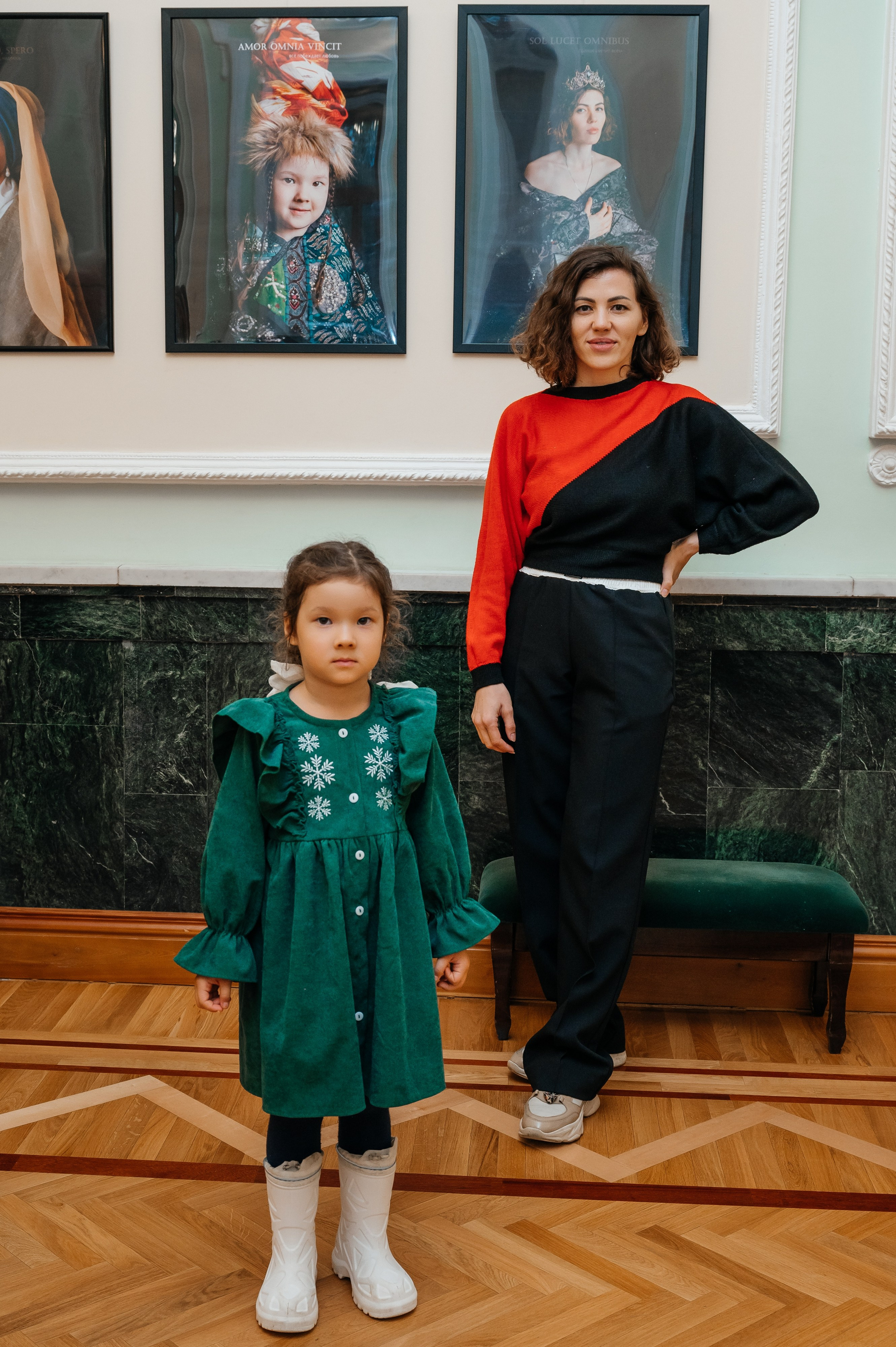 Открытие выставки Кати Васильевой в Молодежном театре. Wedding and family photographer USA