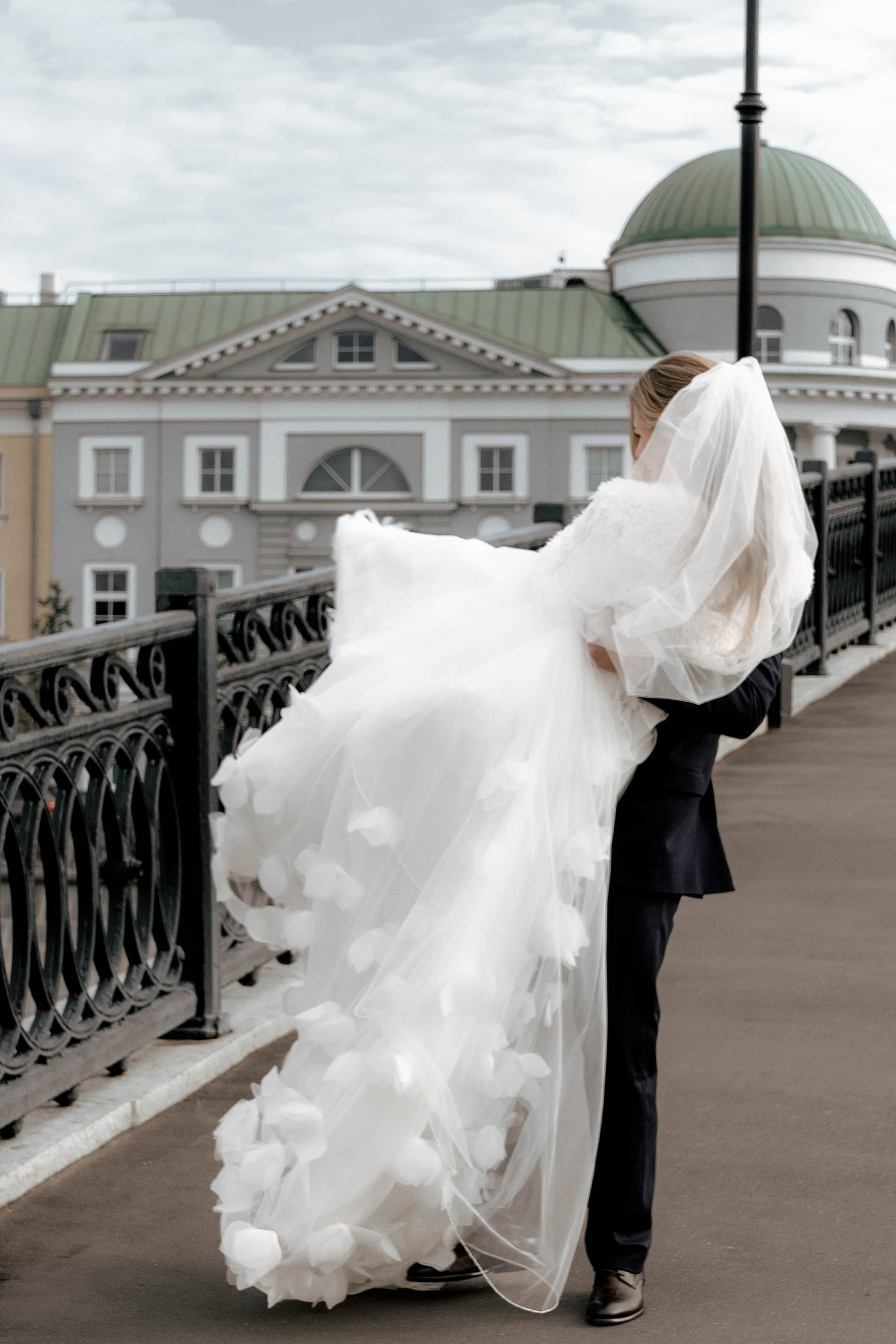 Свадьба «Парк Горького» Артём-Юлия. Свадебный/Портретный фотограф снимаю в Москве