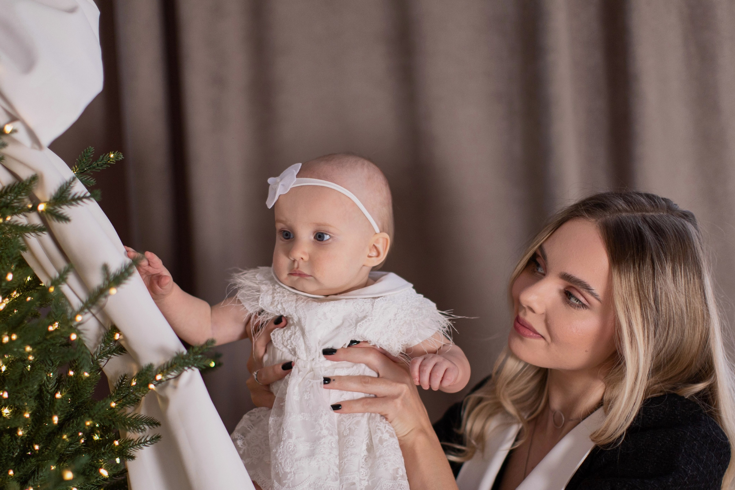 Семья к новому году 2025. Фотограф Лиана Артемова в Пензе