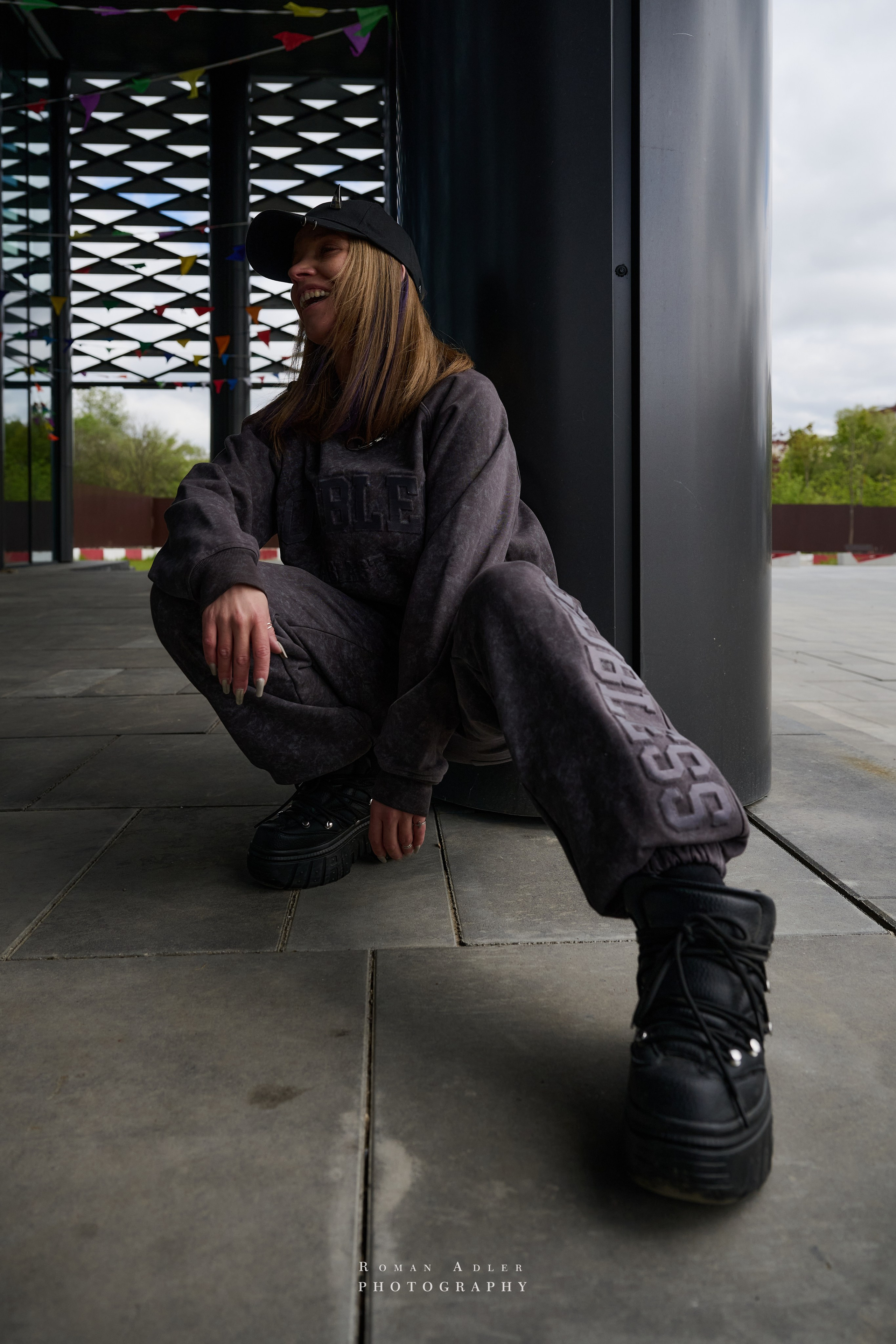 Репортаж со съёмок фильма «Своя в доску». Фотограф Роман Адлер