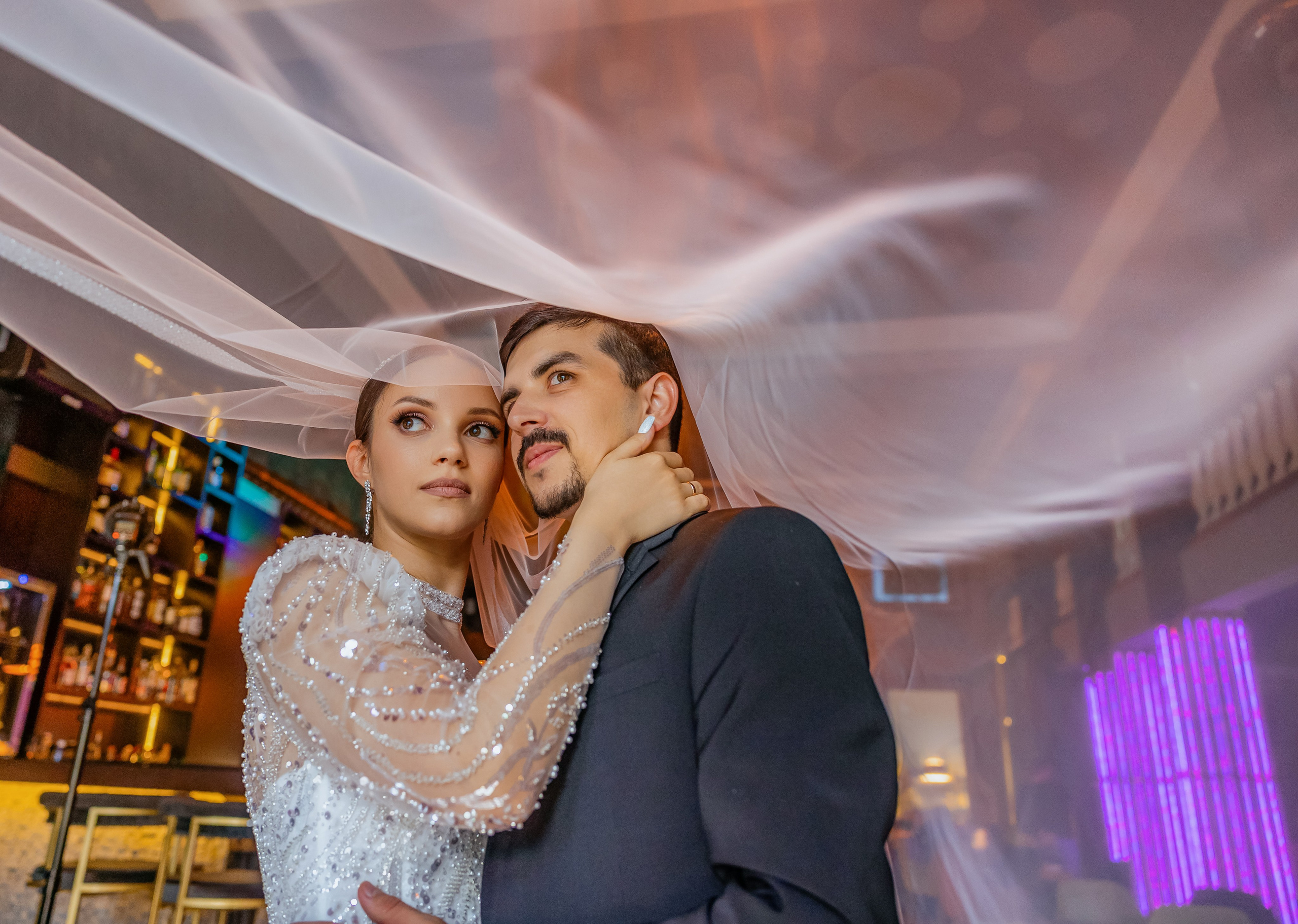 Заур и Валерия. Фотограф Петров Александр Свадьбы, Съемка в студии, Выпускные альбомы г. Балашов