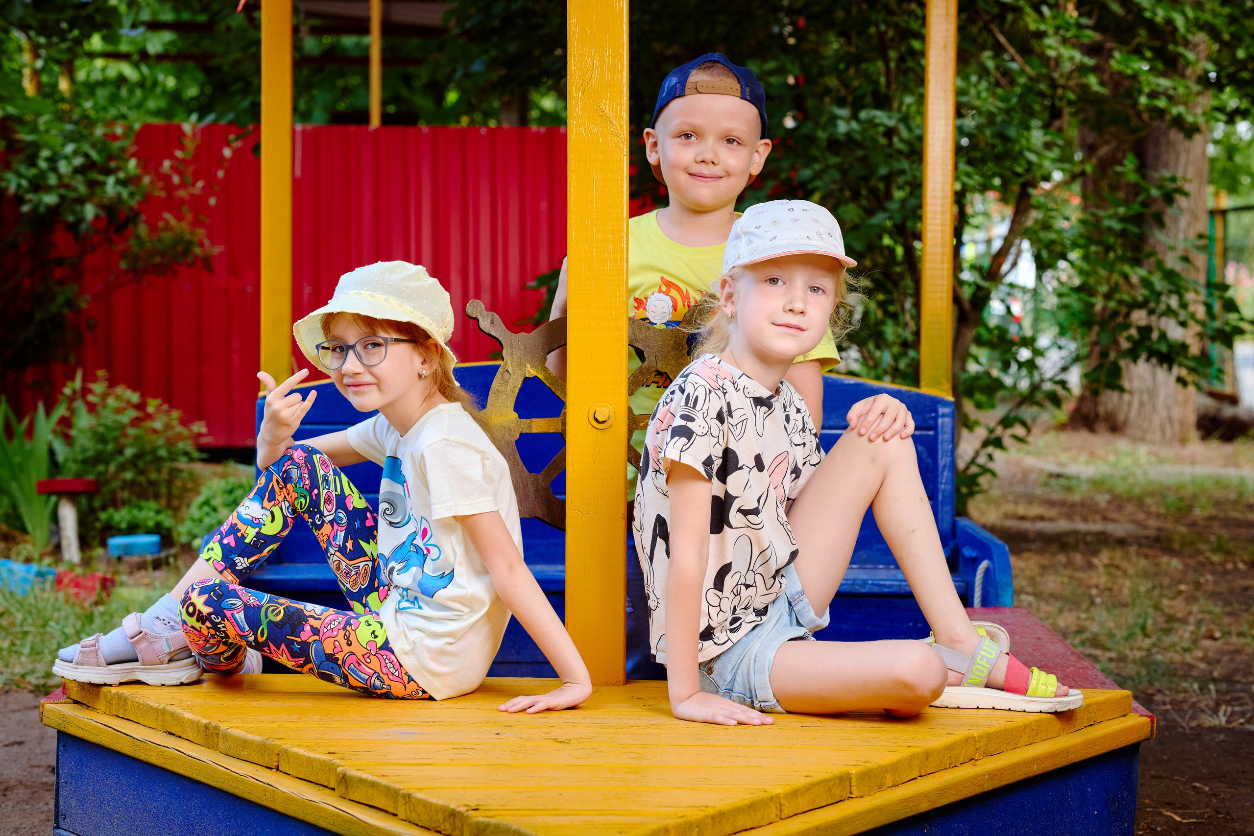 Пример летней съемки в детском саду № 92 Старшая группа Радуга. Фотограф Выпускные альбомы Таганрог Сергей Коробченко