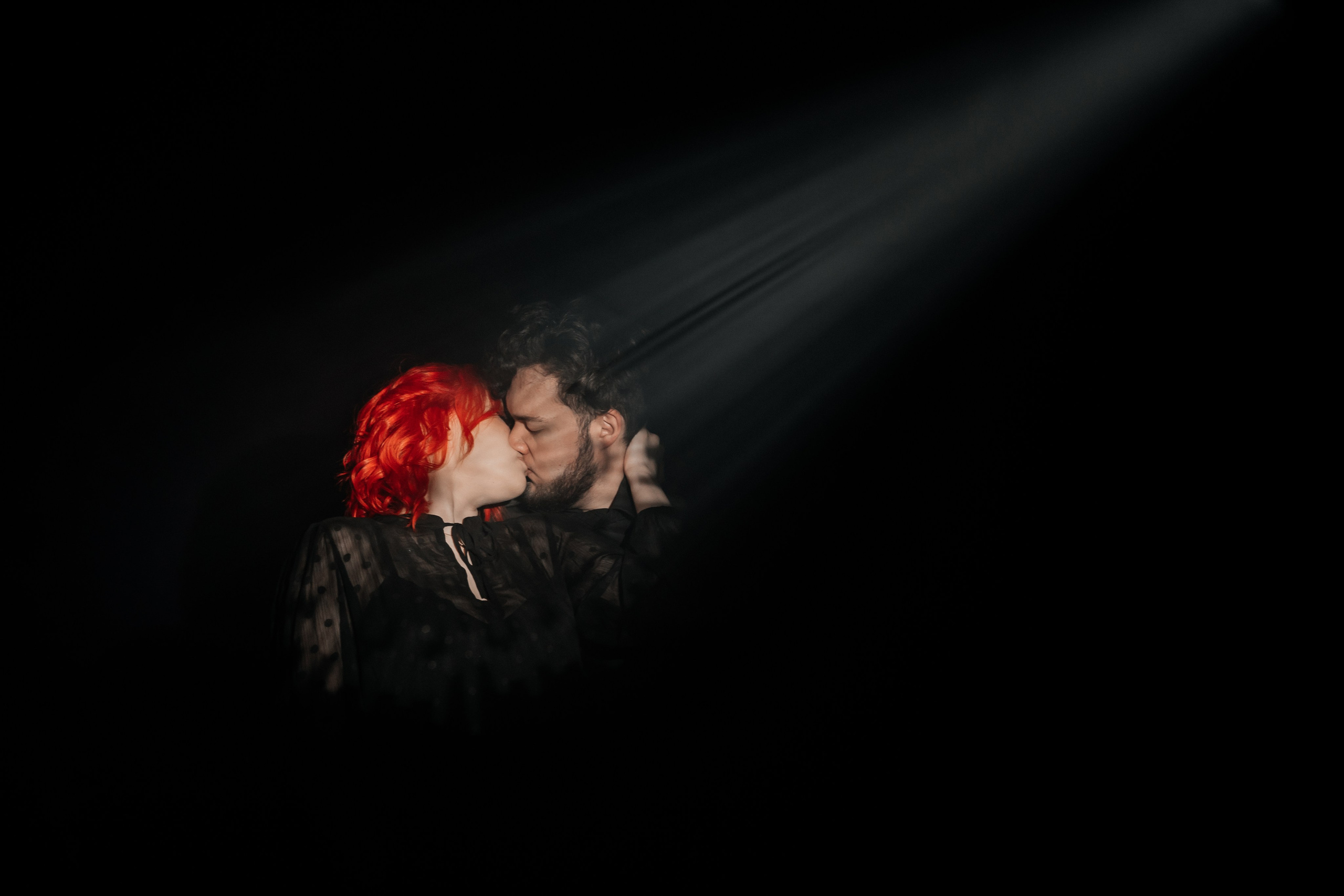 Love story «In total darkness». Свадебные фотограф и видеограф Наталья и Анатолий Новиковы СПб