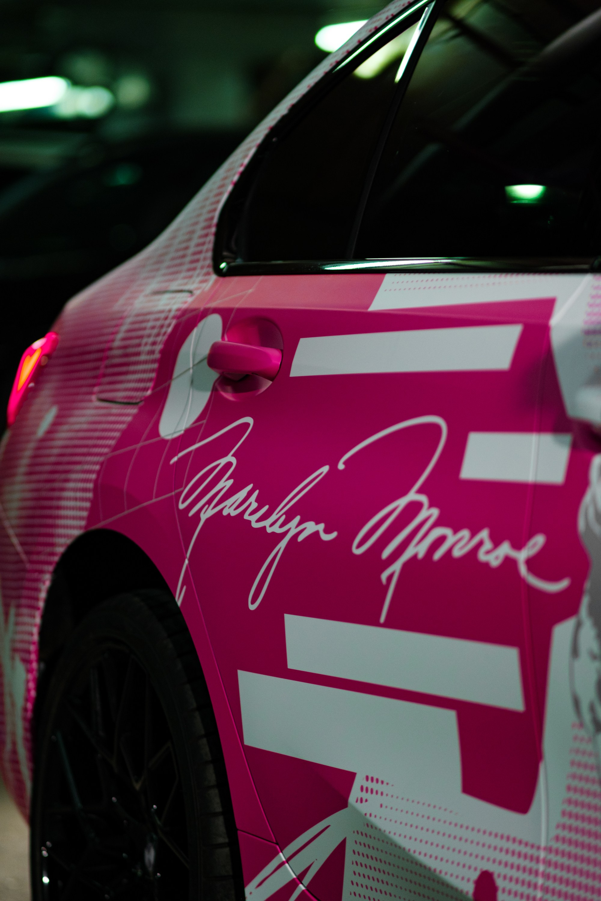 Винилография на BMW 3 G20. Студия дизайна и оклейки авто Barmaley Design