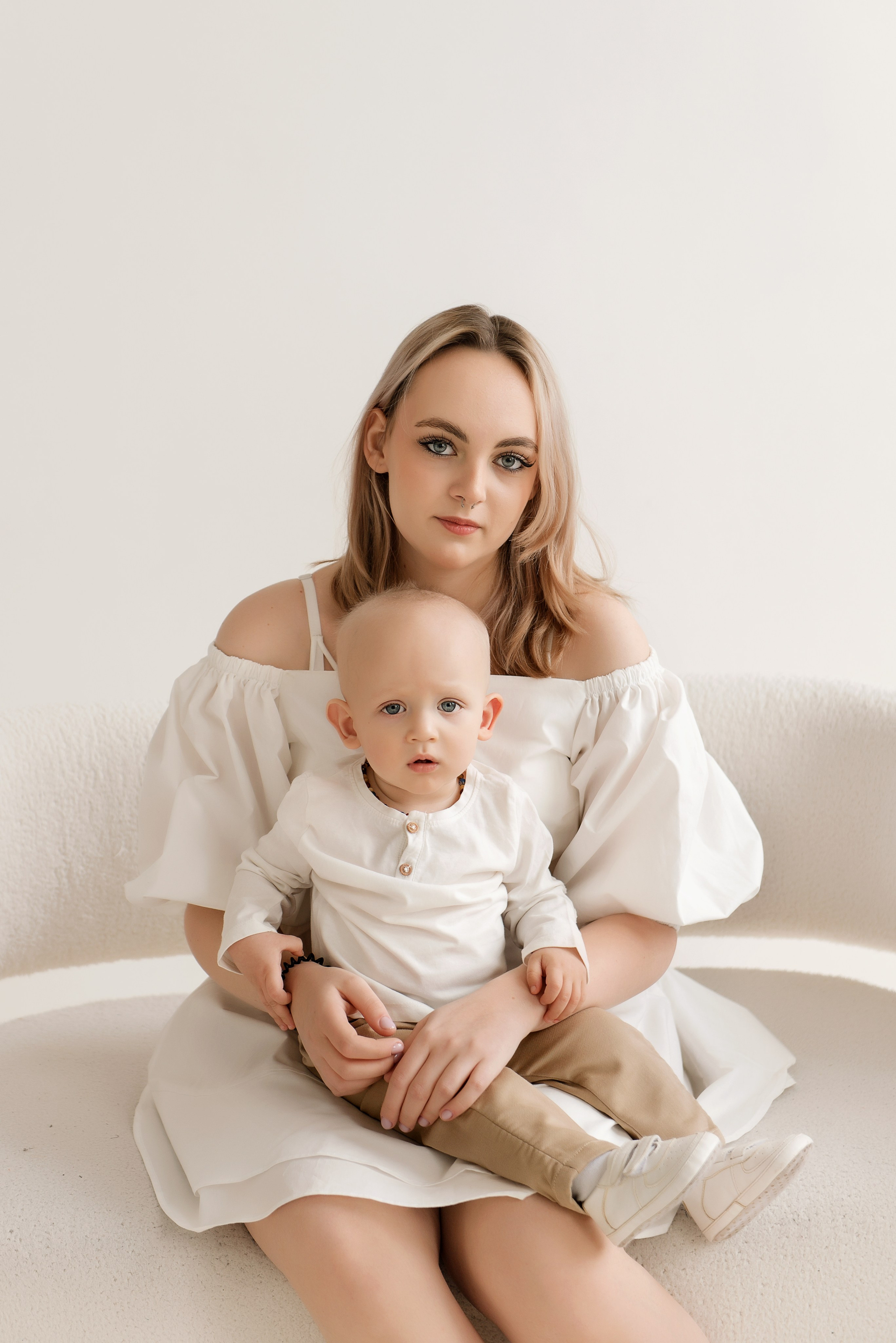 Семейная съёмка большой семьи в Москве. Детский фотограф в Долгопрудном и Москве