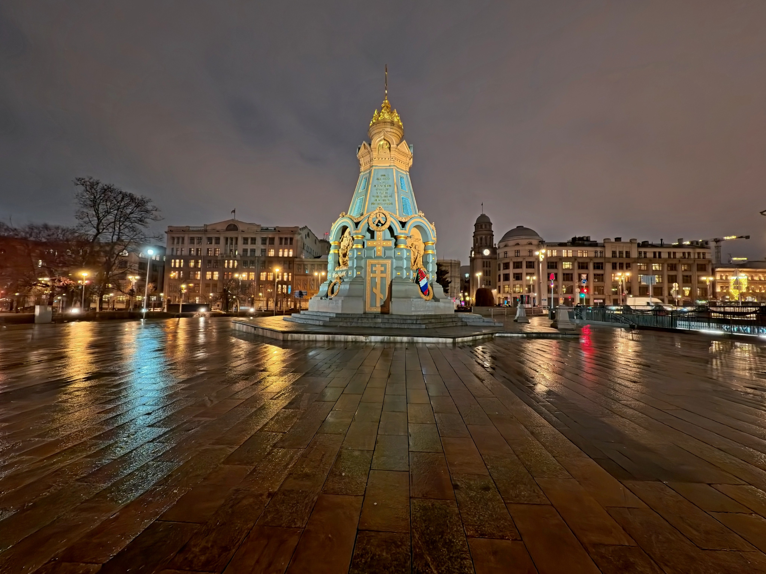 Улица, люди, жизнь…