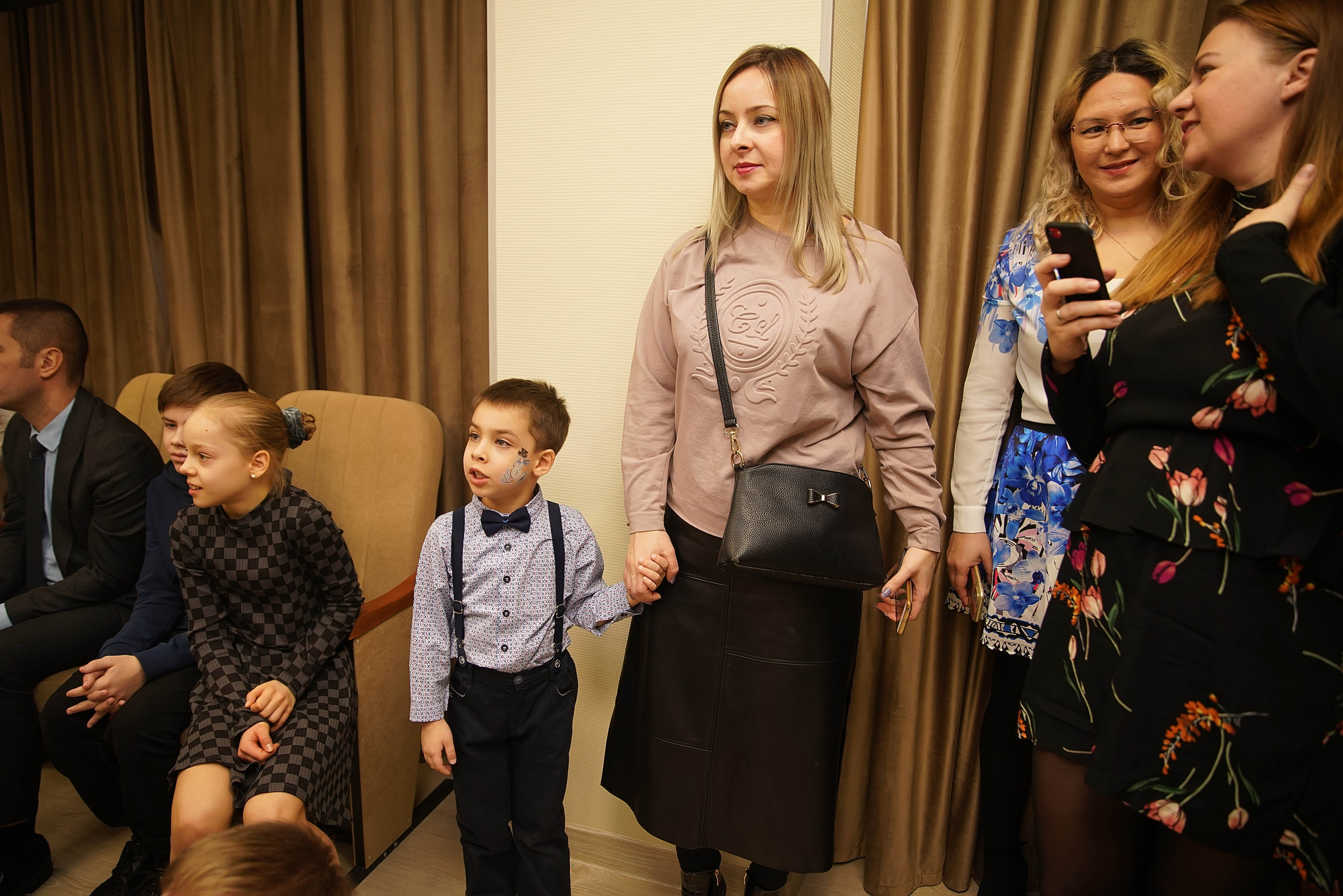 Елка НБД банк. Семейный и детский фотограф в Нижнем Новгороде