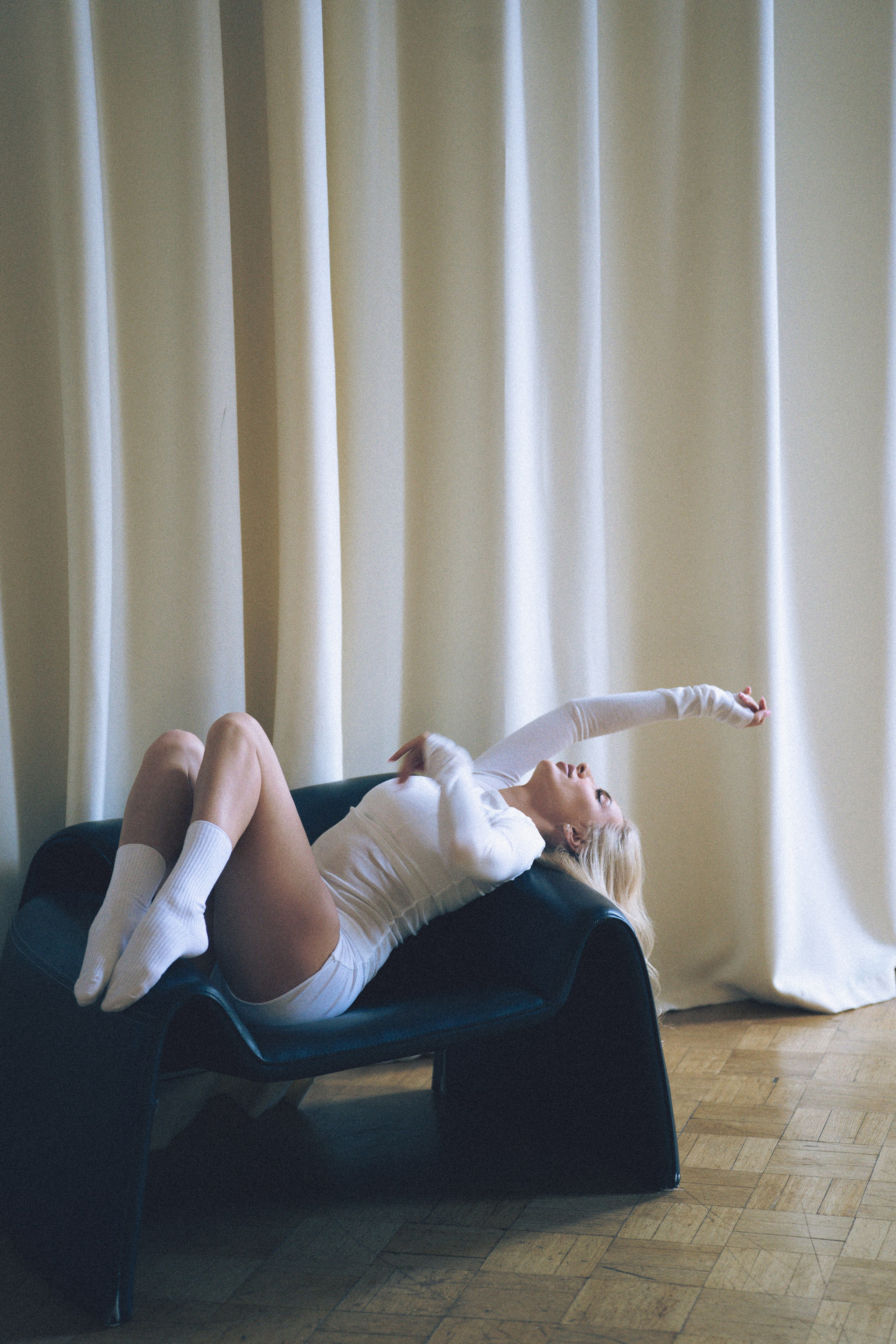 МИНИМАЛИЗМ В СТУДИИ НА ЧЕРНЫШЕВСКОЙ В СТУДИИ С БАЛКОНОМ. Профессиональный фотограф, Санкт-Петербург — Виктория Богомолова