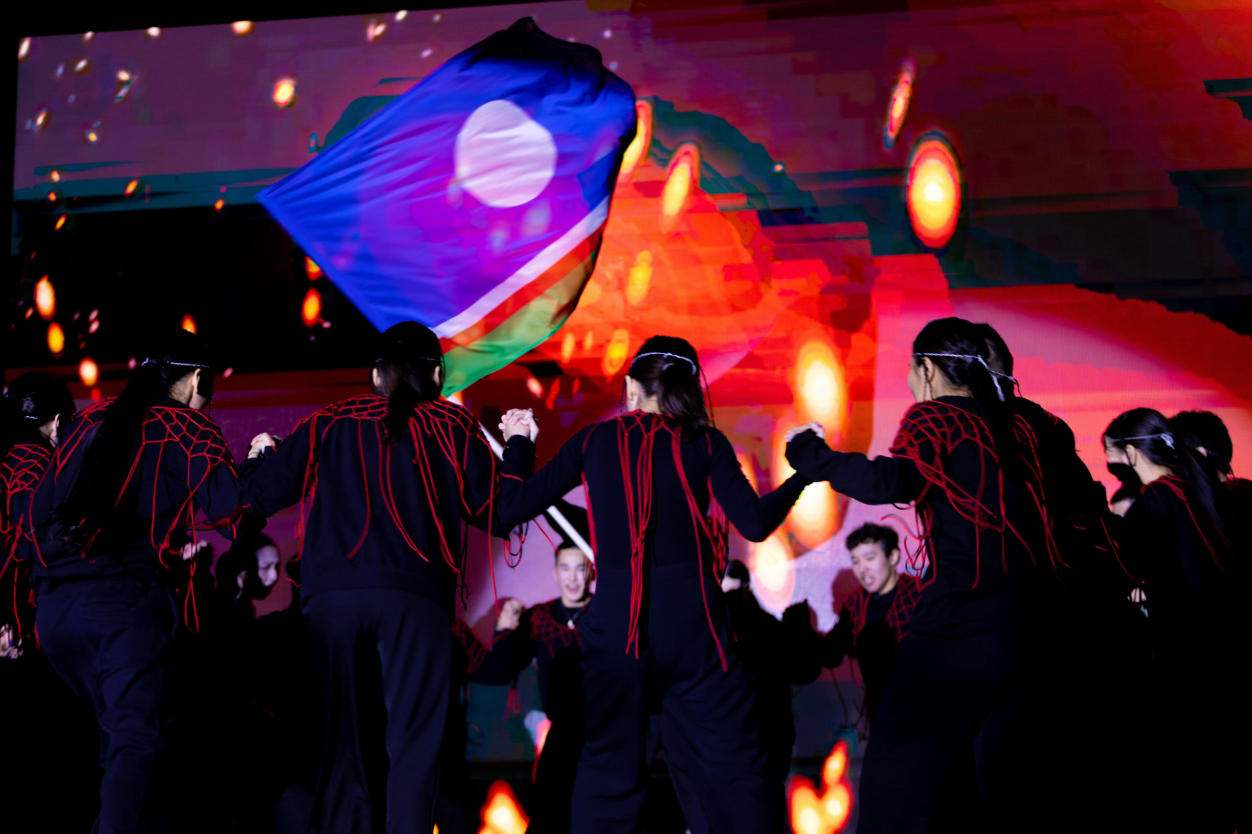 День международного студенческого единства в ДВФУ. Олег Катакинов| Репортажный фотограф в городе у моря (Владивосток)