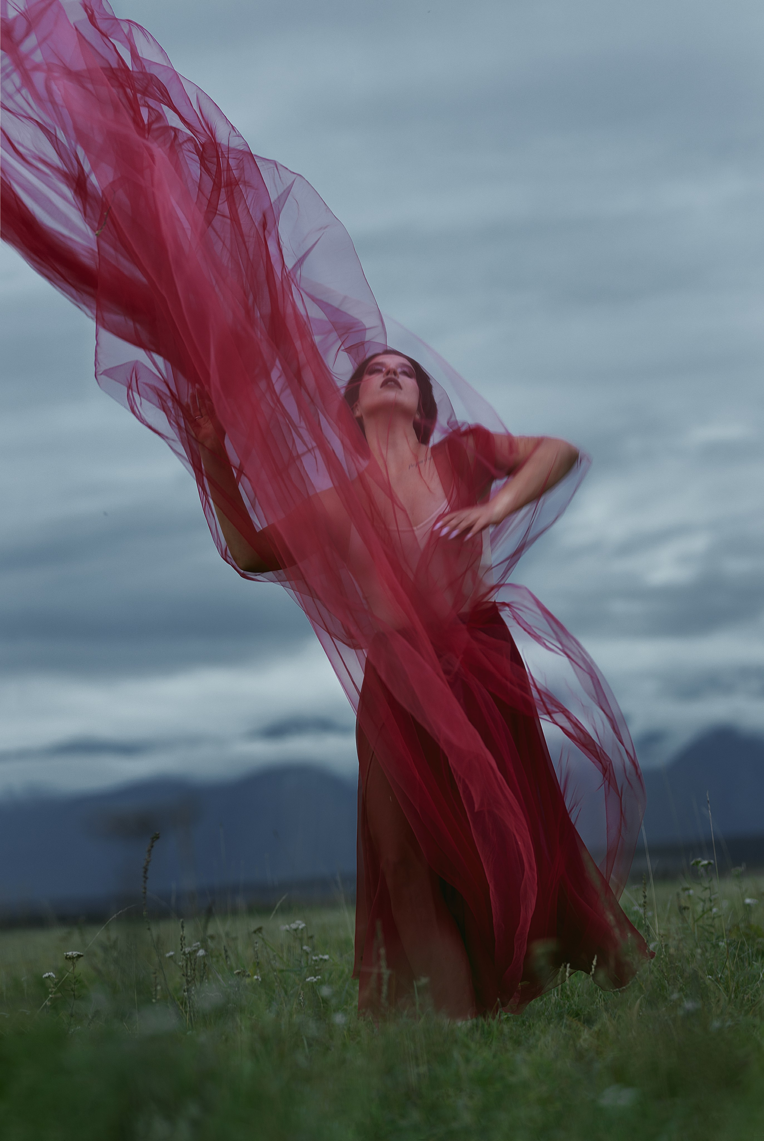 Dance with wind. Портретный фотограф Кристина Лукьянова