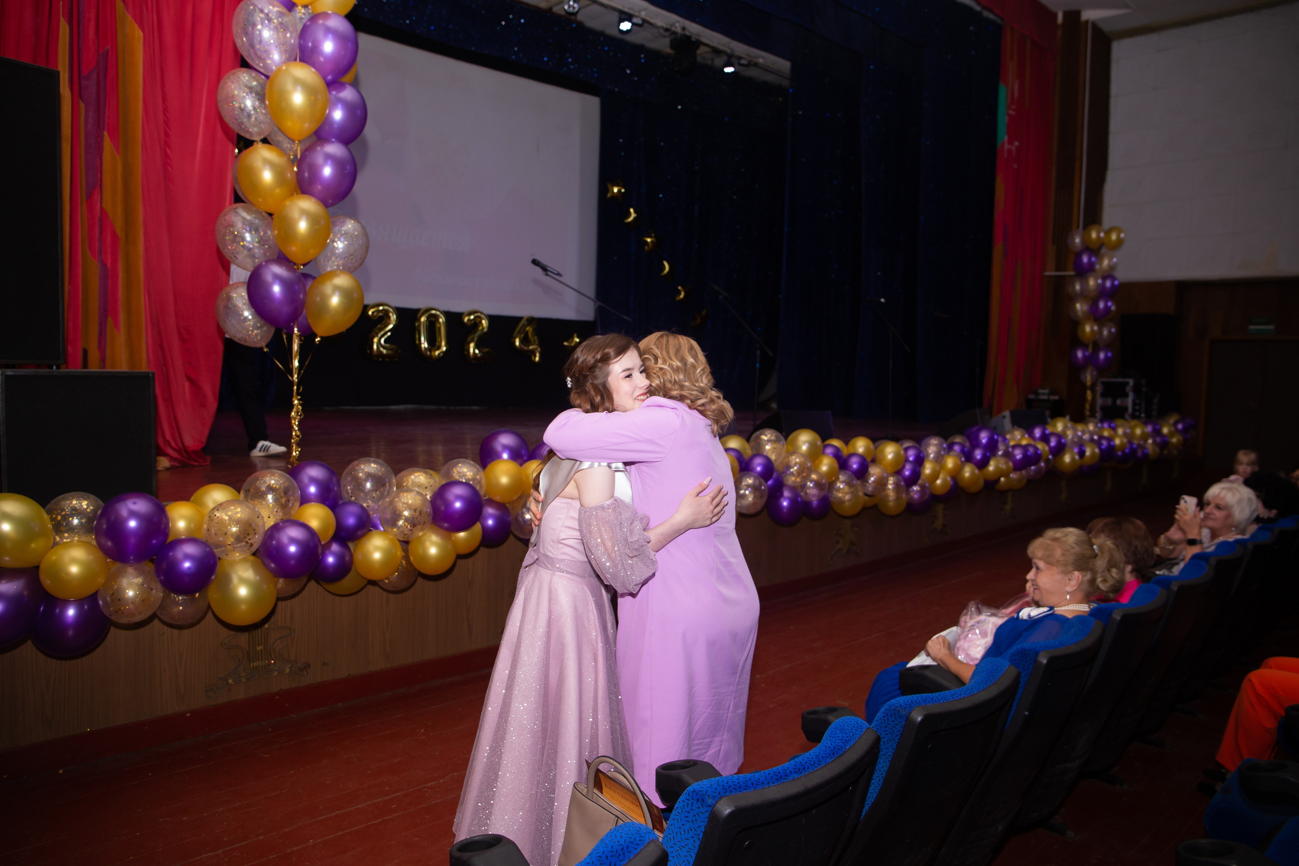 Выпускной. Фотограф Дмитров и МО Валентина Халикова