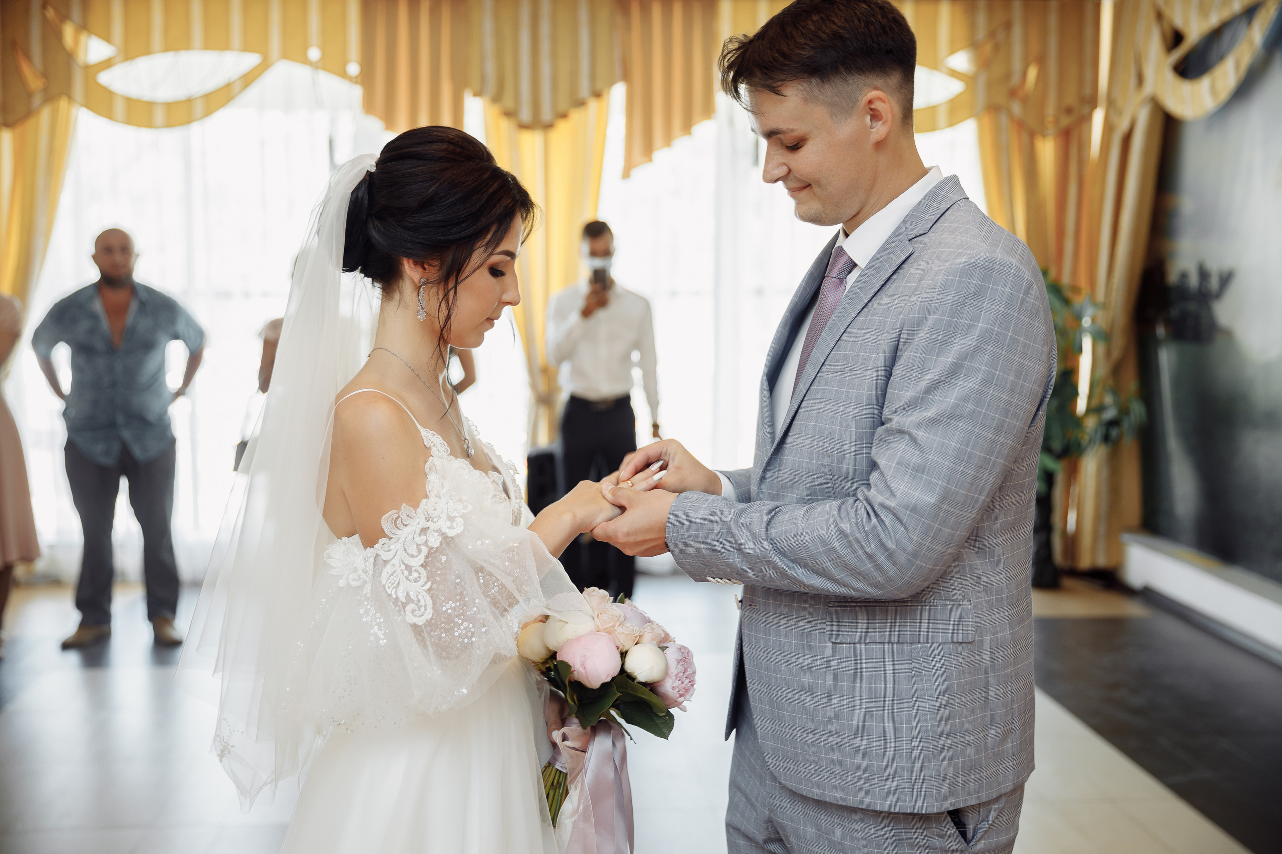 Виталик и Катя. Свадебный и семейный фотограф Ворожейкин Олег. Фотографирую во Владиво