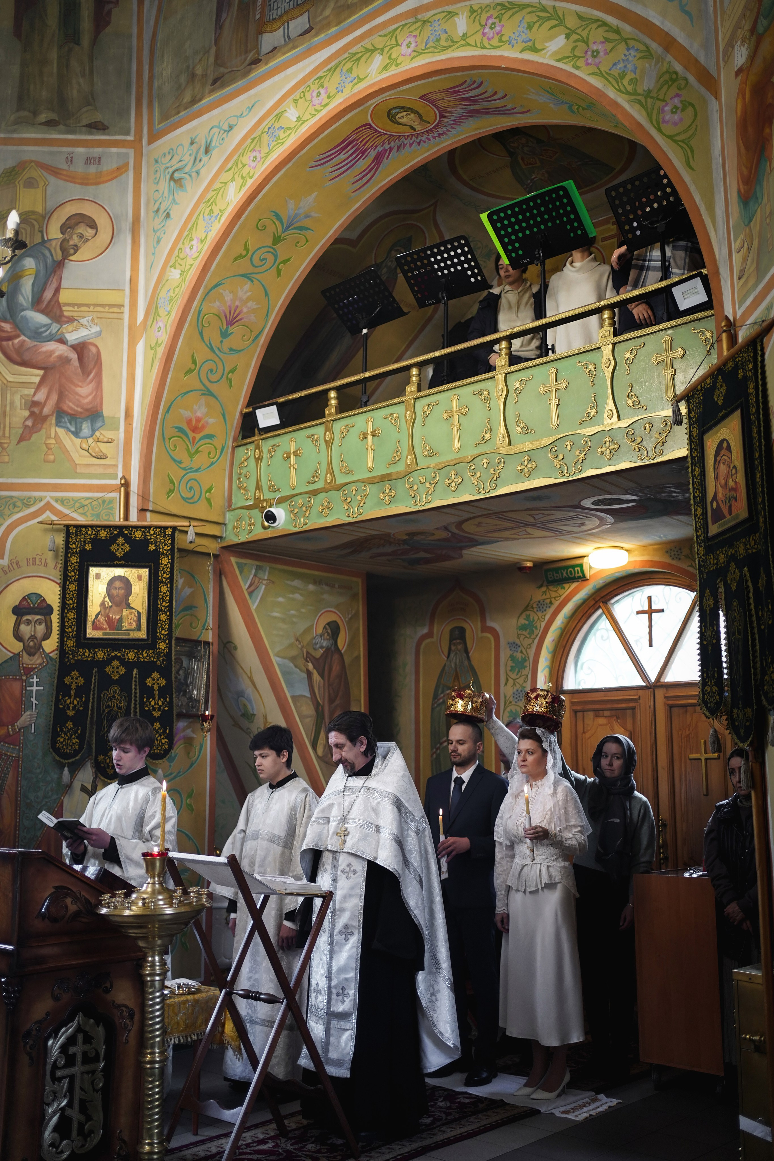 Венчание в Троицком храме. Свадебный фотограф в Ростове-на-Дону. Таинство Крещения и Венчания, семейные фотосессии. Алёна Чёботова