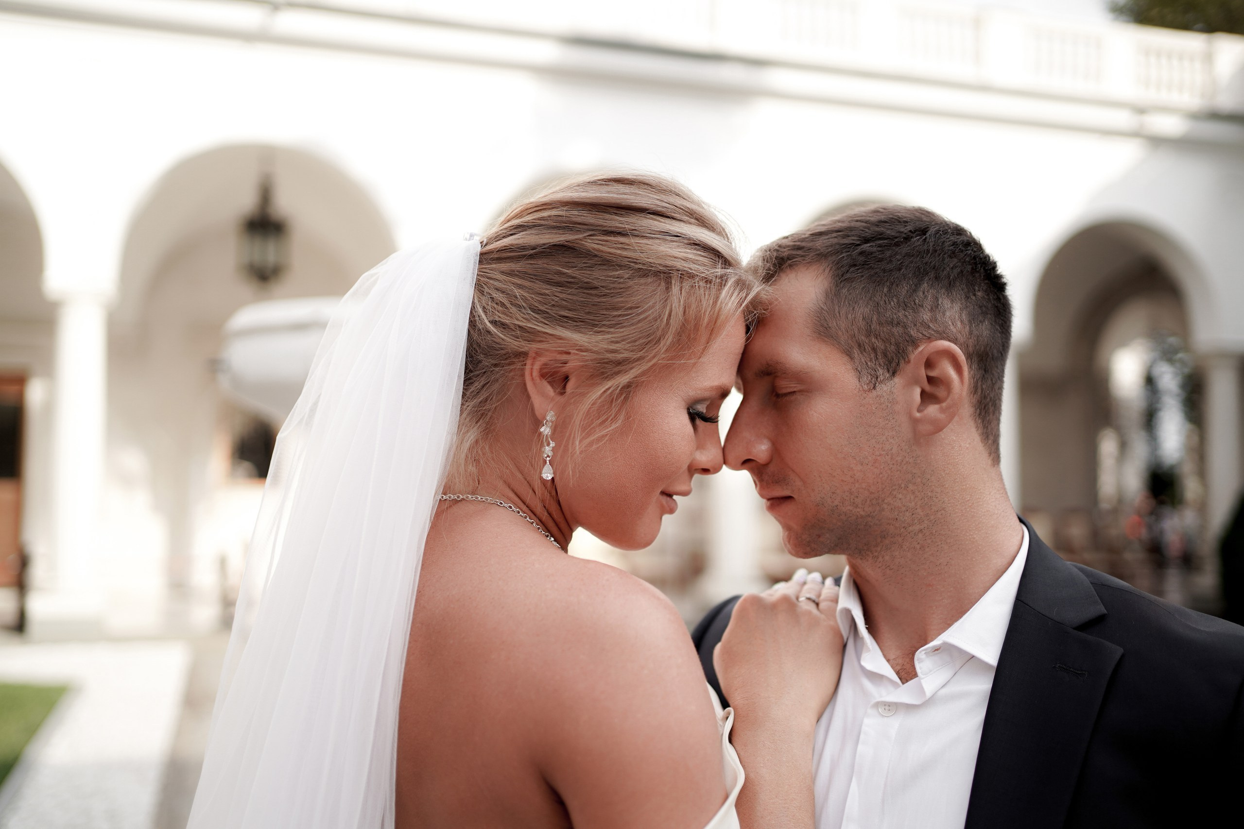 Свадебная фотосессия в Ливадийском дворце. Крым. Фотограф Алёна Чёботова. Свадебный фотограф в Ростове-на-Дону. Таинство Крещения и Венчания, семейные фотосессии. Алёна Чёботова