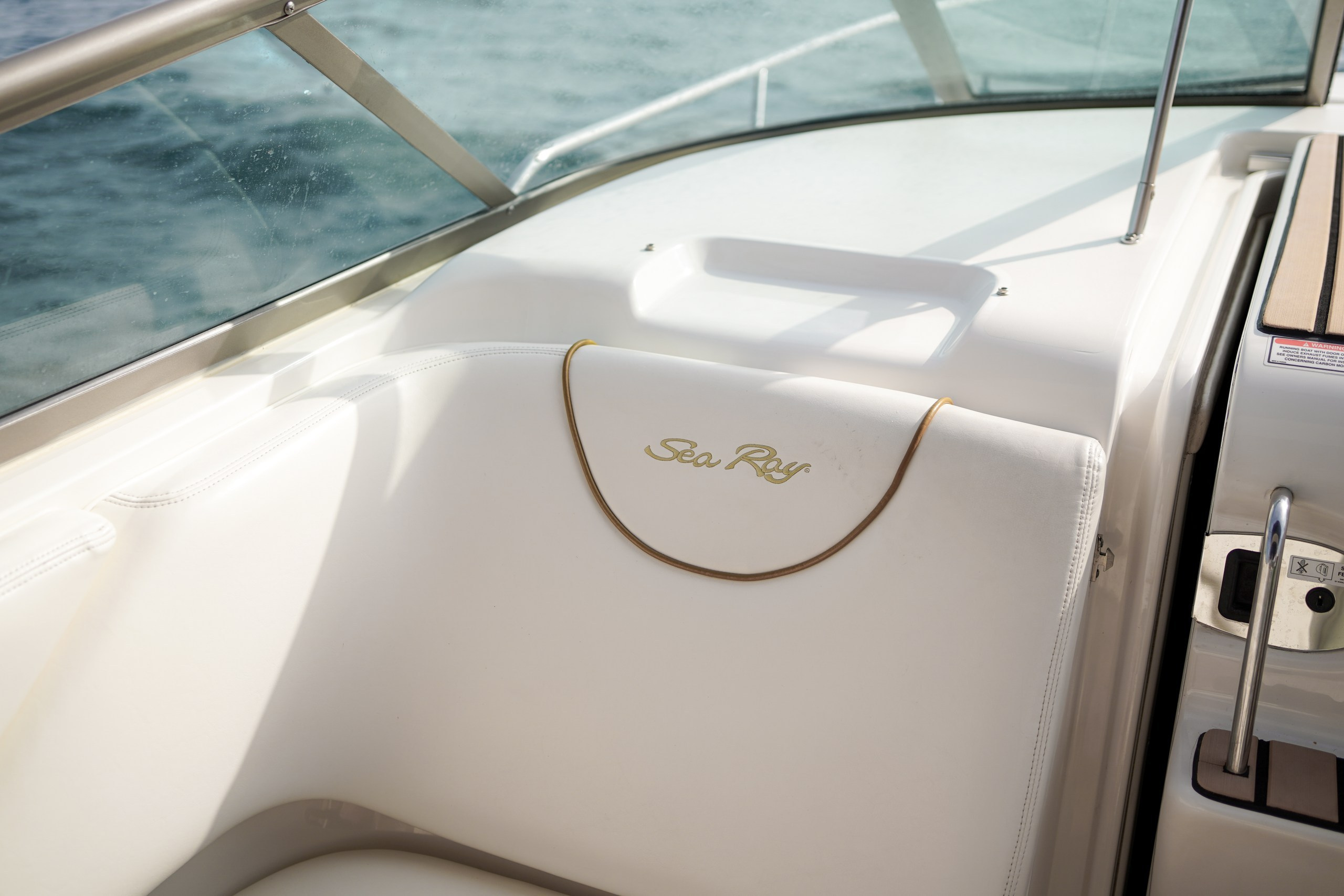 Свадебная фотосессия на катере в Крыму. Фотограф из Ростова-на-Дону Алёна Чёботова. Алексей и Анастасия. Свадебный фотограф в Ростове-на-Дону. Таинство Крещения и Венчания, семейные фотосессии. Алёна Чёботова