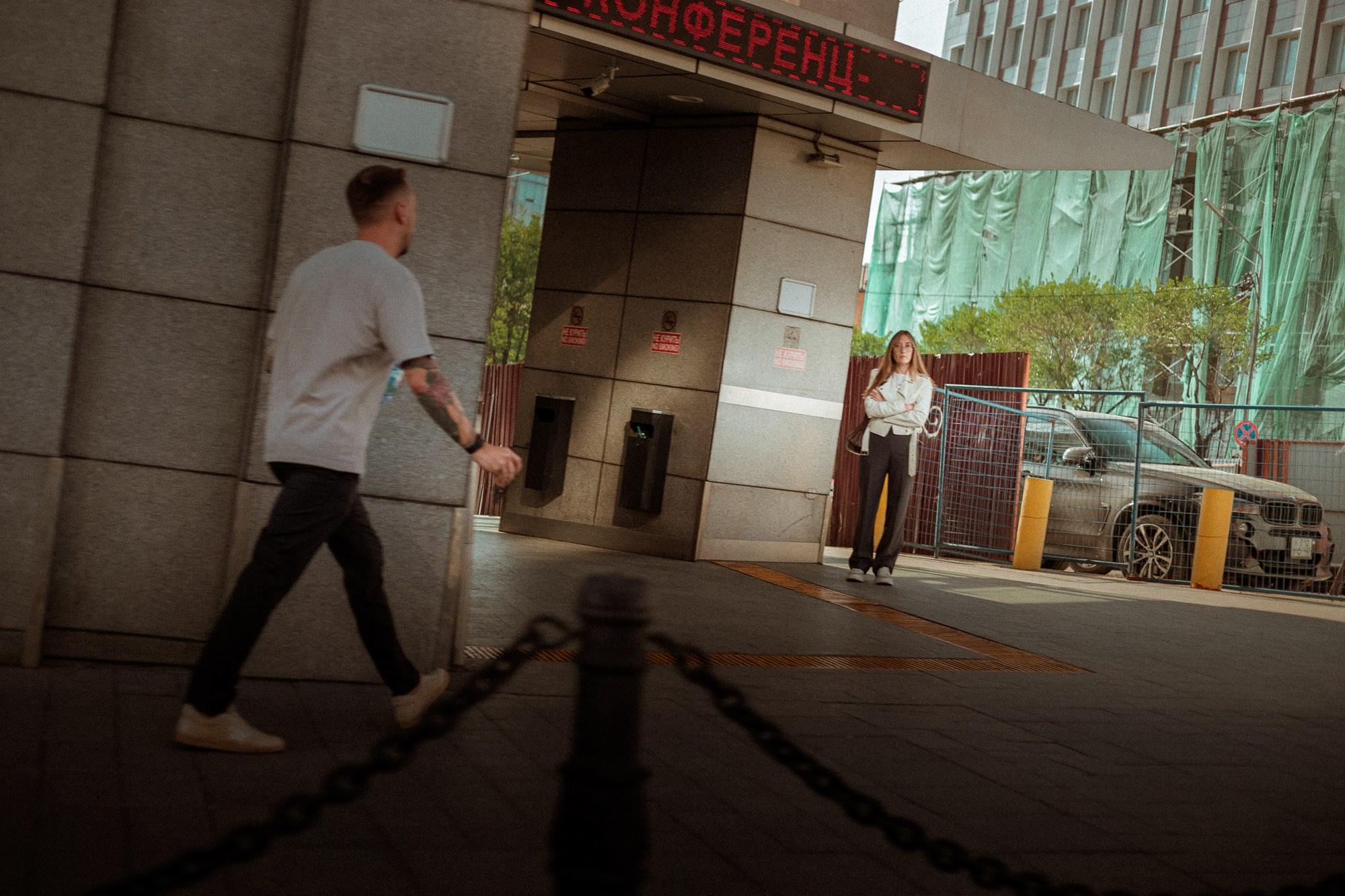 Стрит фотография Владивосток, Россия. Mood цвета, обработка, уроки, пресеты