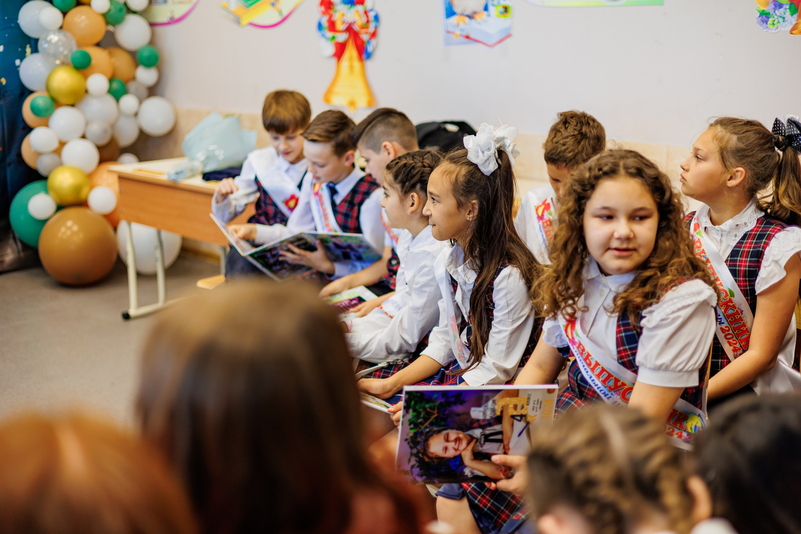 Выпуск 4а 25школа'24 год. Свадебный и семейный фотограф в Армавире