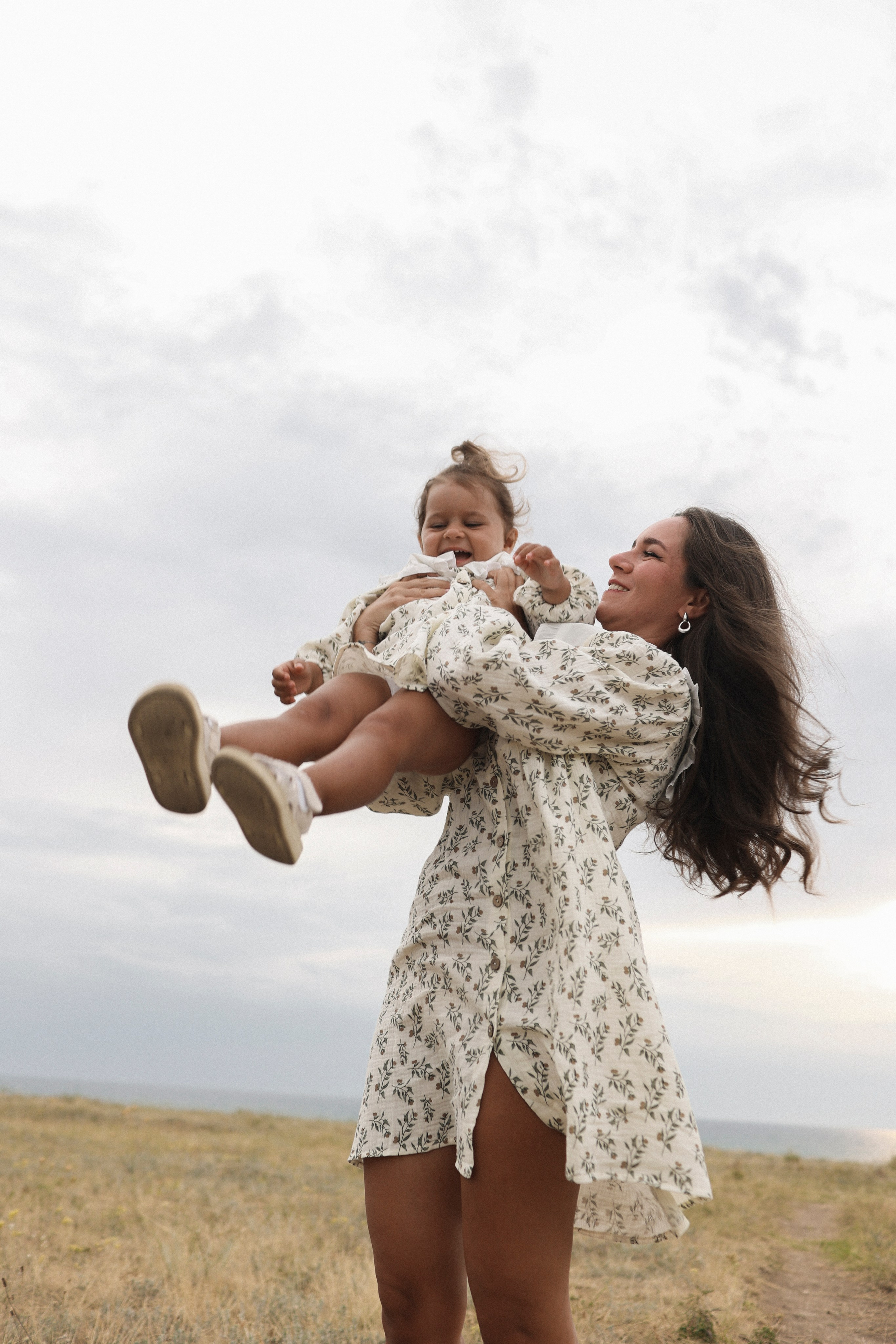 Пойдем, словлю тебе кузнечика. Свадебный и портретный фотограф. Видеограф на Свадьбу. Севастополь, Ялта, Симферополь, Крым
