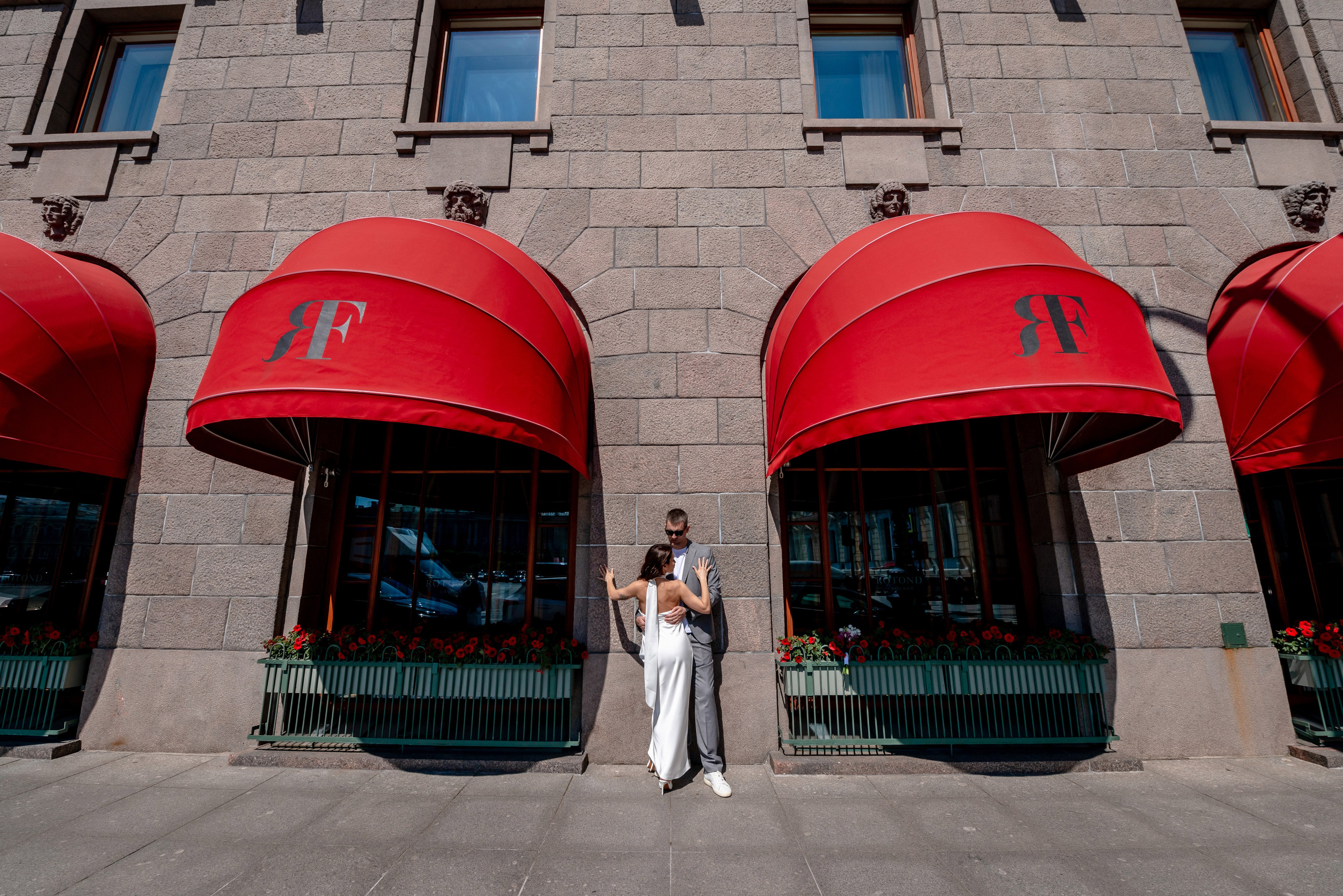 Алина и Алексей (прогулка на кабриолете, Академия Художеств, Екатерининский парк в Пушкине). Портретный, семейный и свадебный фотограф в Санкт-Петербурге и в Пушкине Ширяев Денис