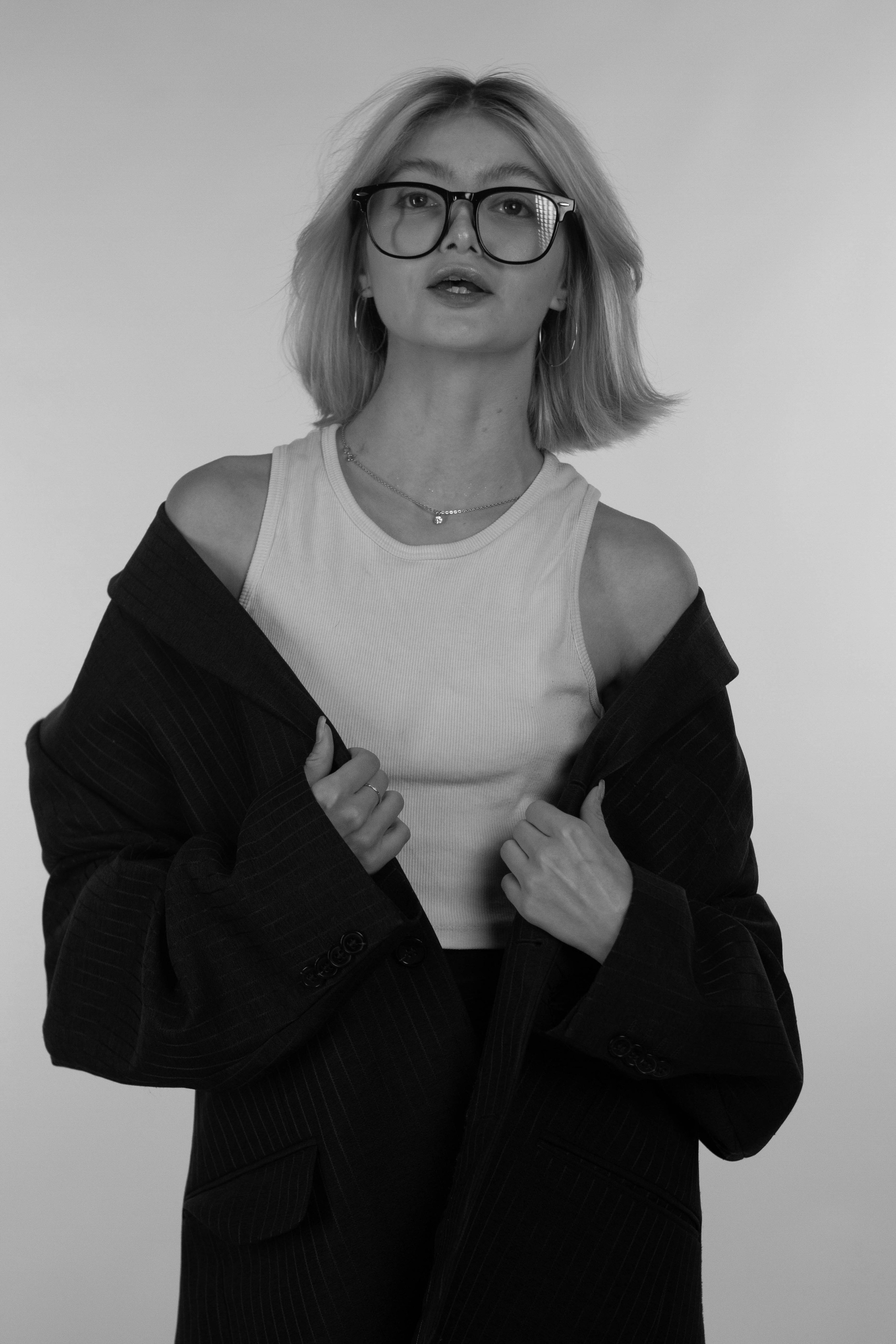 Лина фотостудия чб. Креативный фотограф Нижний Новгород Никита Корольков