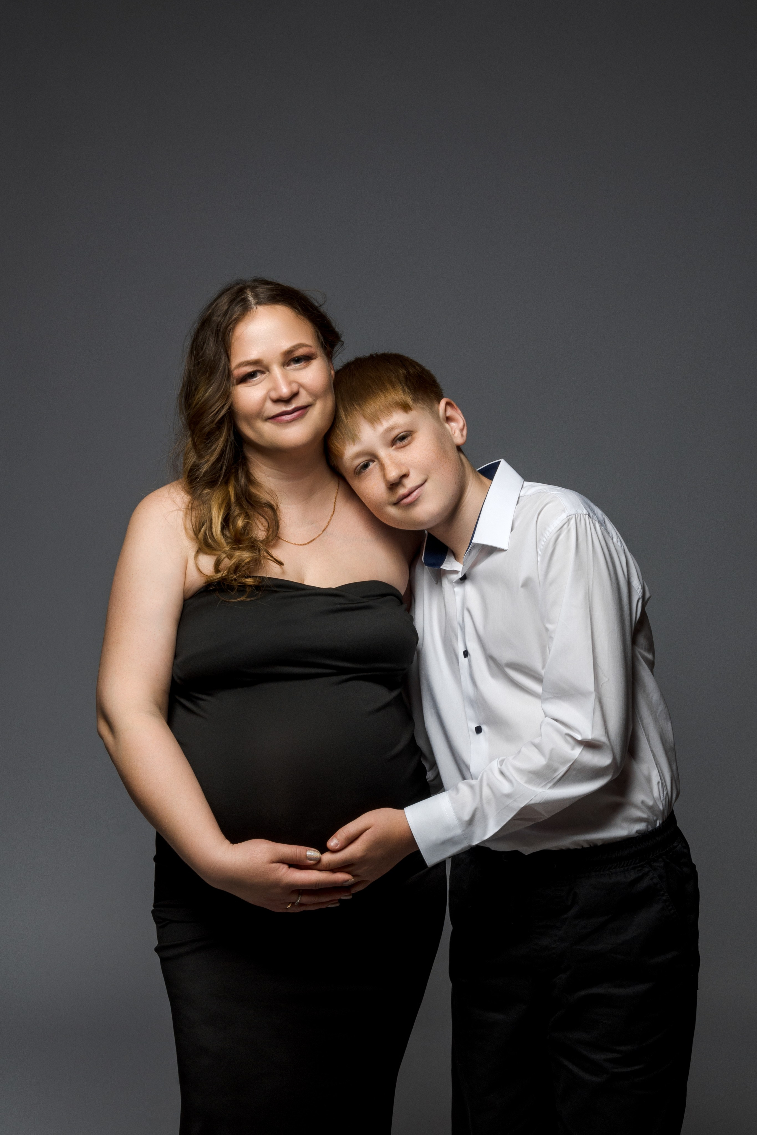 Беременность. Индивидуальные, семейные, студийные съемки в Серпухове и за пределами