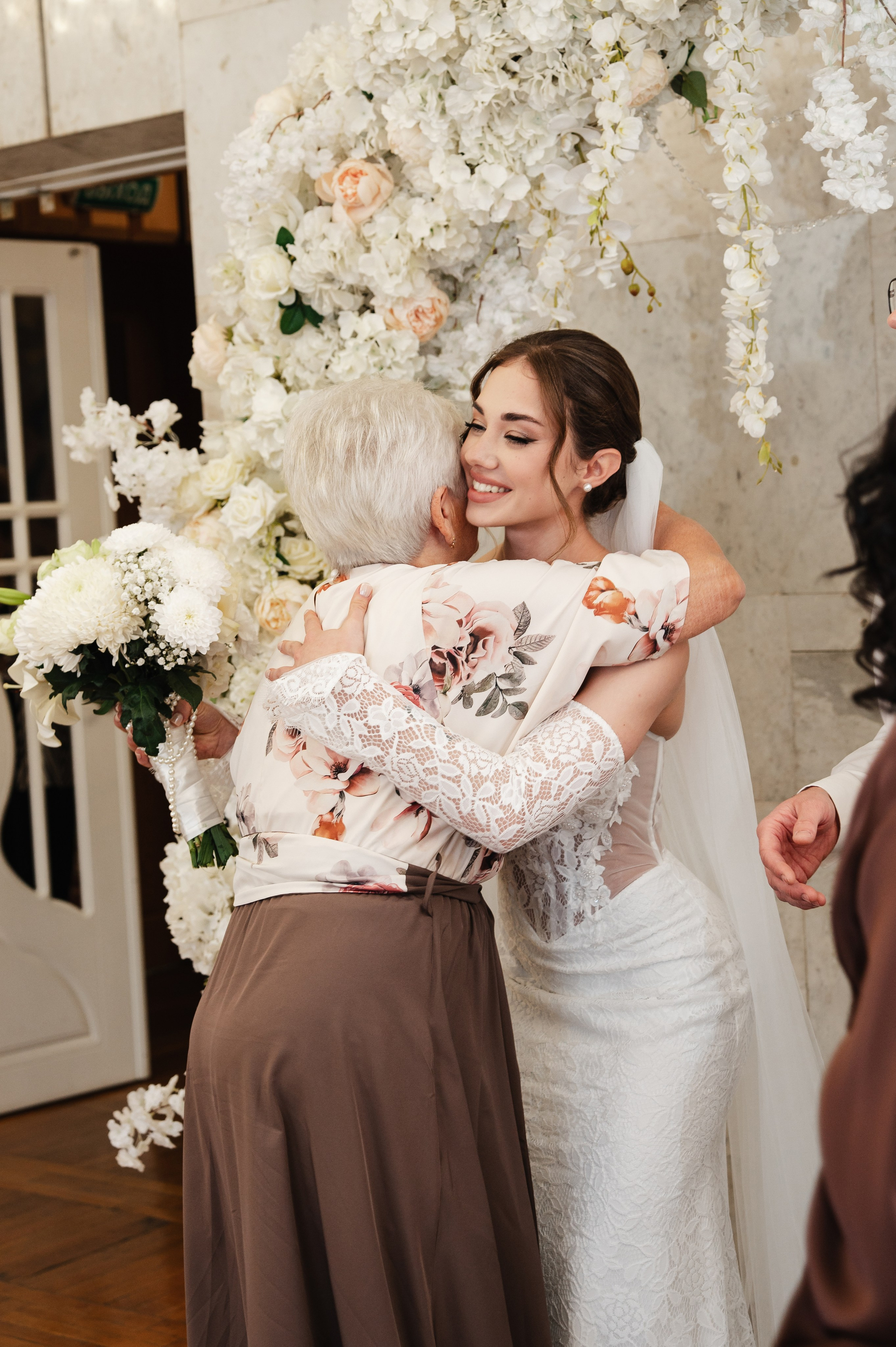 D&L ЗАГС + прогула. Фотограф Ярута Оксана / Ростов-на-Дону