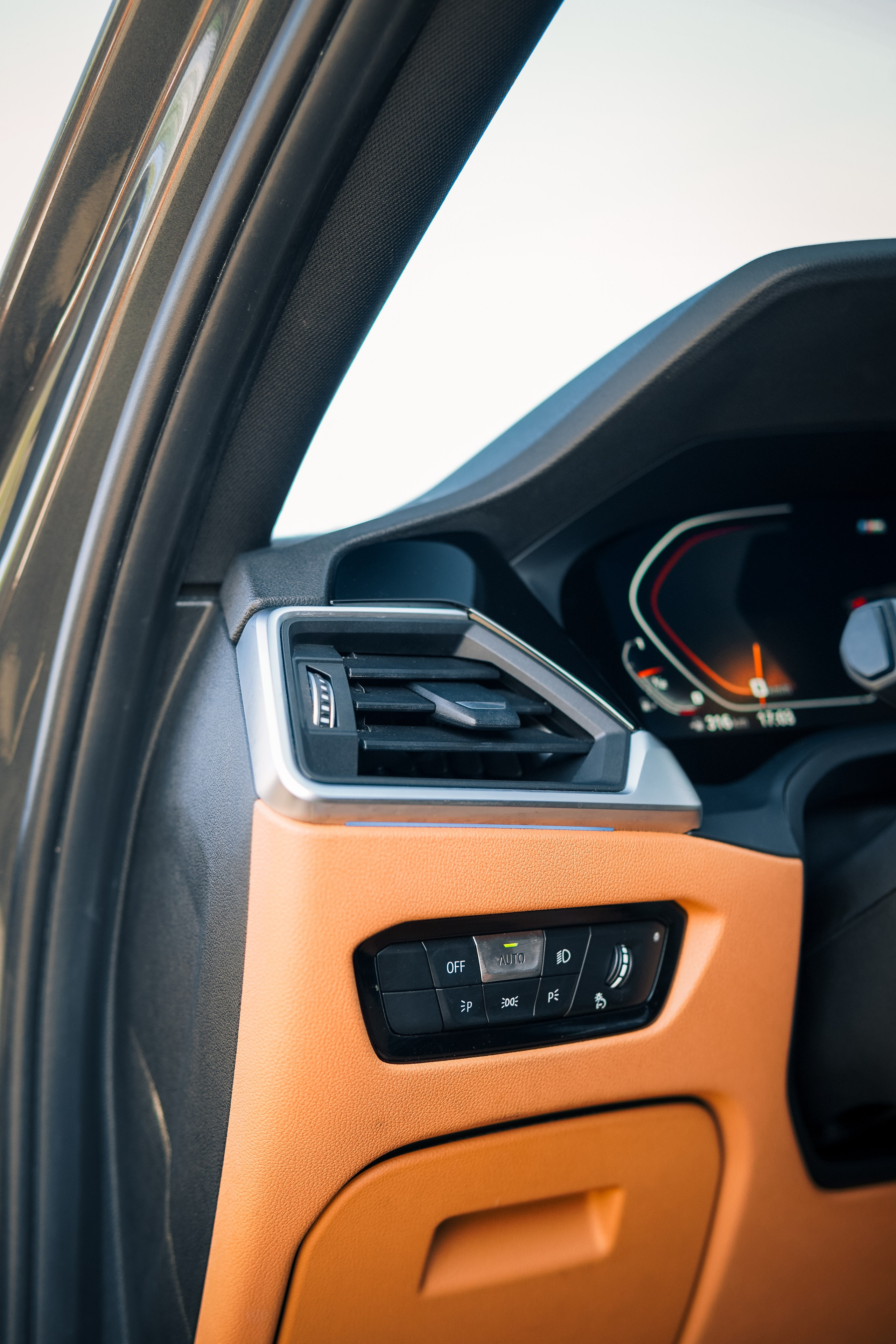 BMW 330i G20. AutoAlexArt