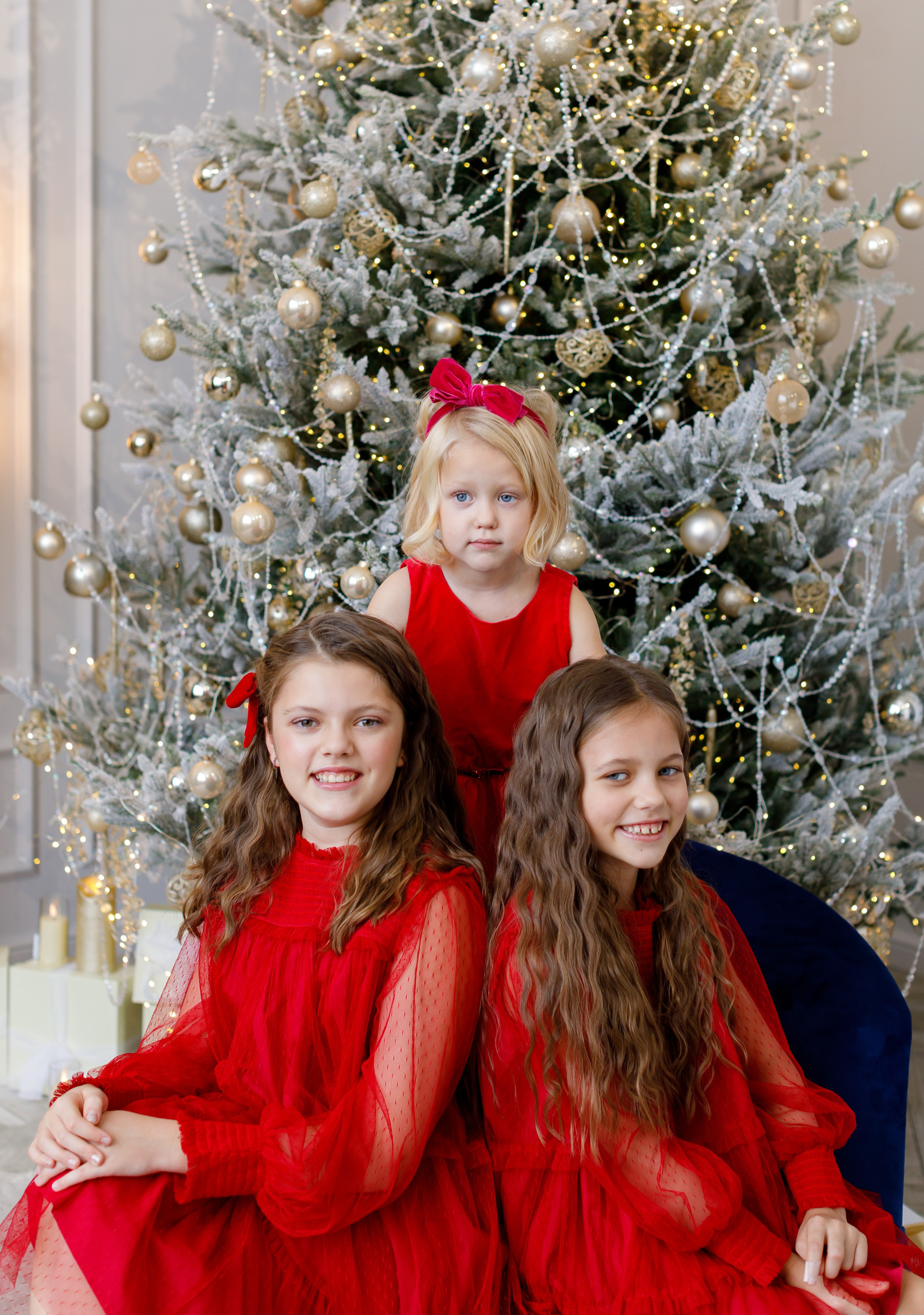 Семейная новогодняя съёмка в студии. Портретный и семейный фотограф Юлия Герман