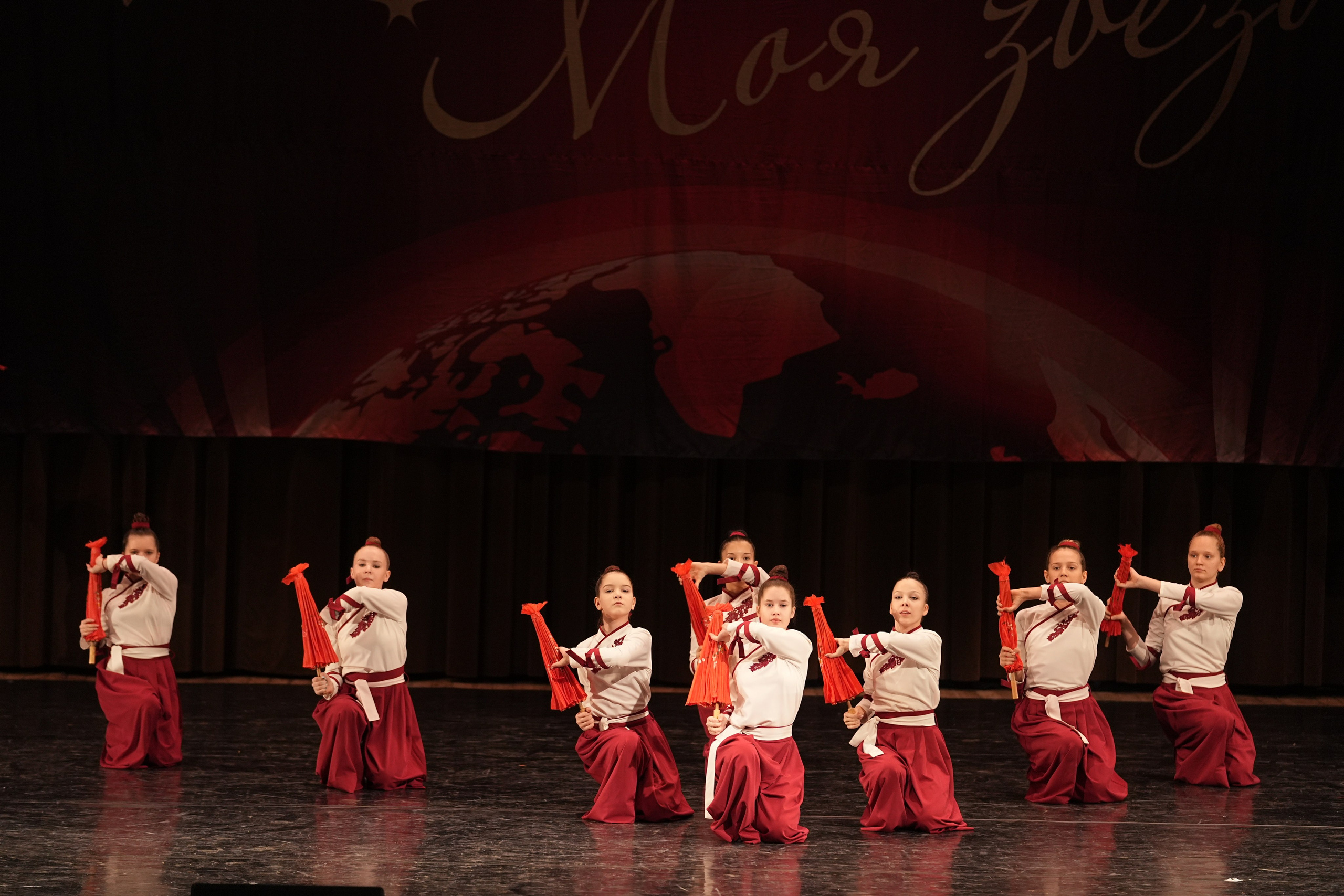 7 декабря, блок 1, г. Москва. Золотое яблочко