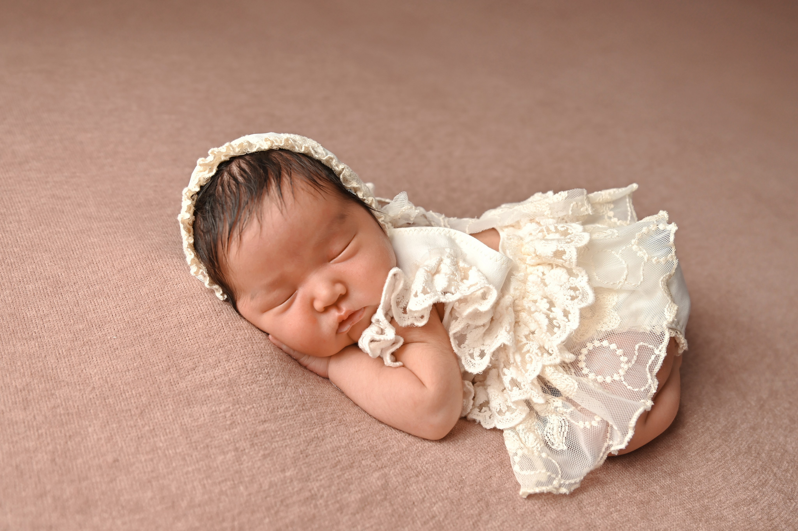 Фотосессия ньюборн для Адины. Фотограф Новорожденных и семейный Элла Огай г. Сатпаев