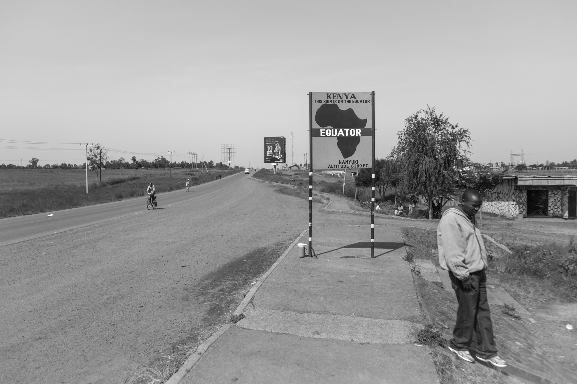 Кения. На обочине дороги. Фотограф Алексей Скоробогатько
