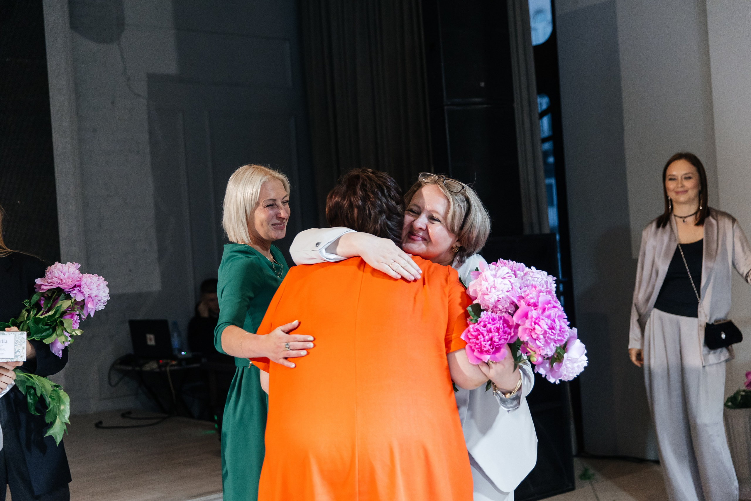 2023-06-23 Выпускной МБОУ СОШ № 10. Фотограф в Красноярске