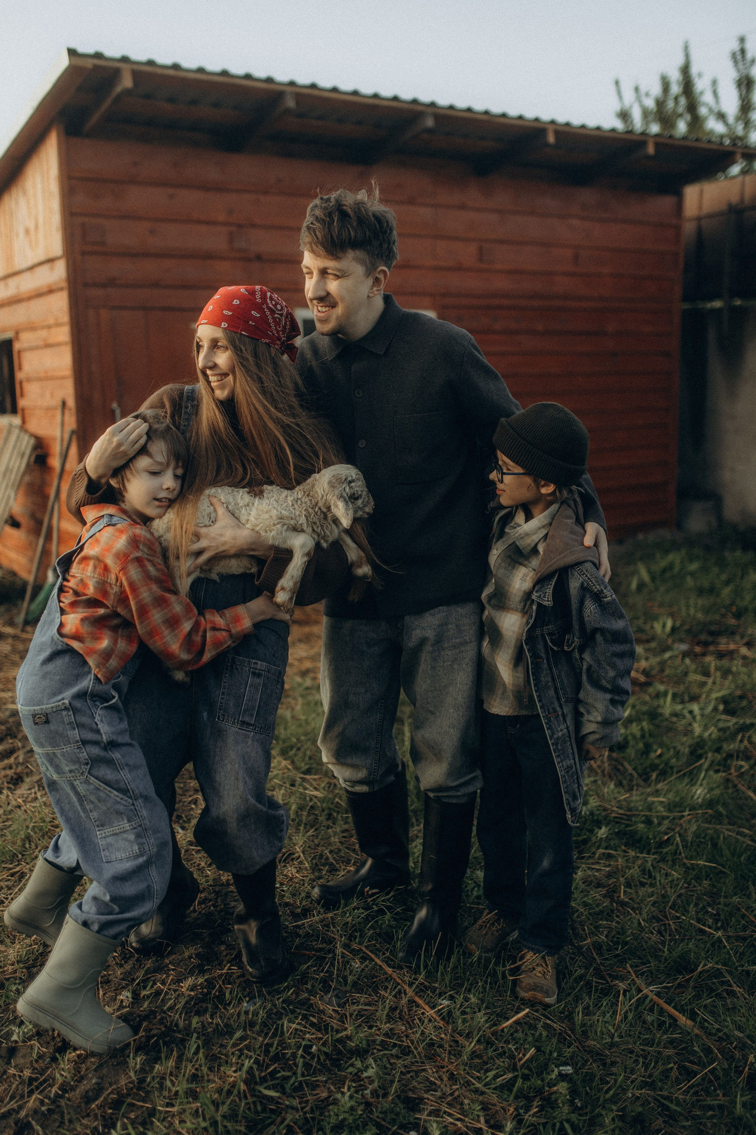 Семейная фотосессия на ферме. Семейный и свадебный фотограф в Новосибирске/Бийске Екатерина Логинова