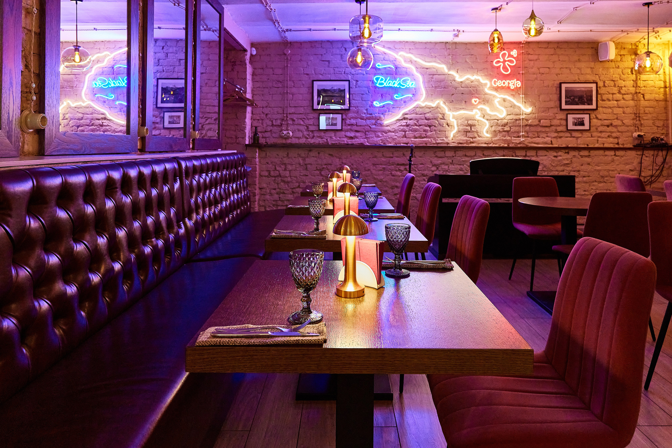 Ресторан ПерезаГрузия на улице Маяковского. Фотограф Анастасия Леонтьева Санкт-Петербург