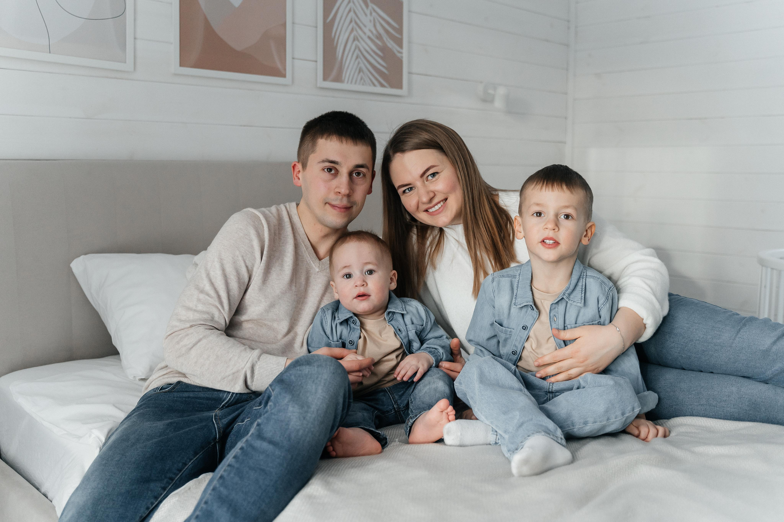 Руслан, Маргарита, Арсений и Артемий. Волик Мария