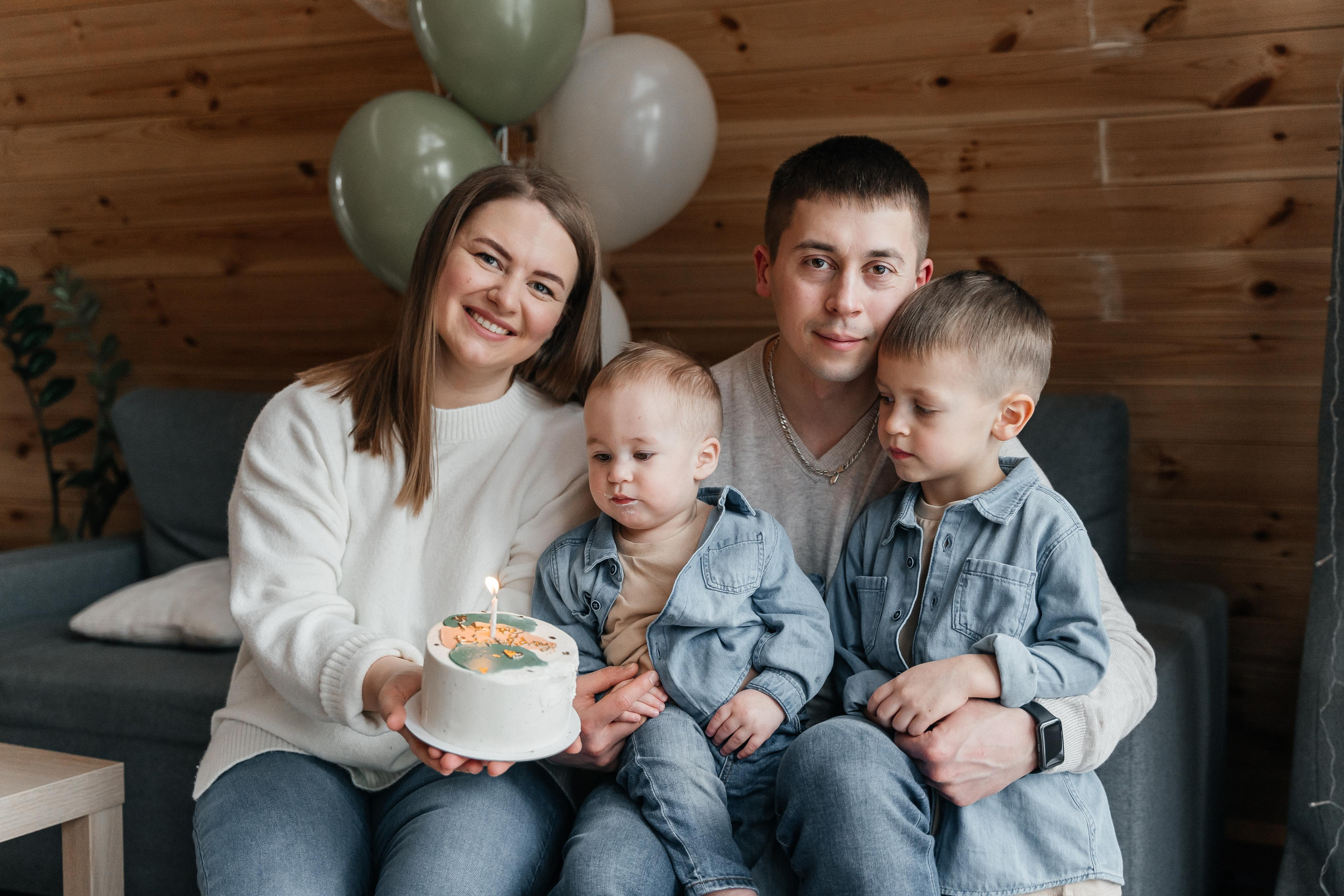 Руслан, Маргарита, Арсений и Артемий. Волик Мария